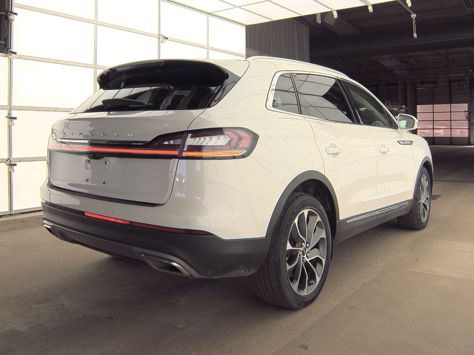 2022 Lincoln Nautilus Reserve AWD