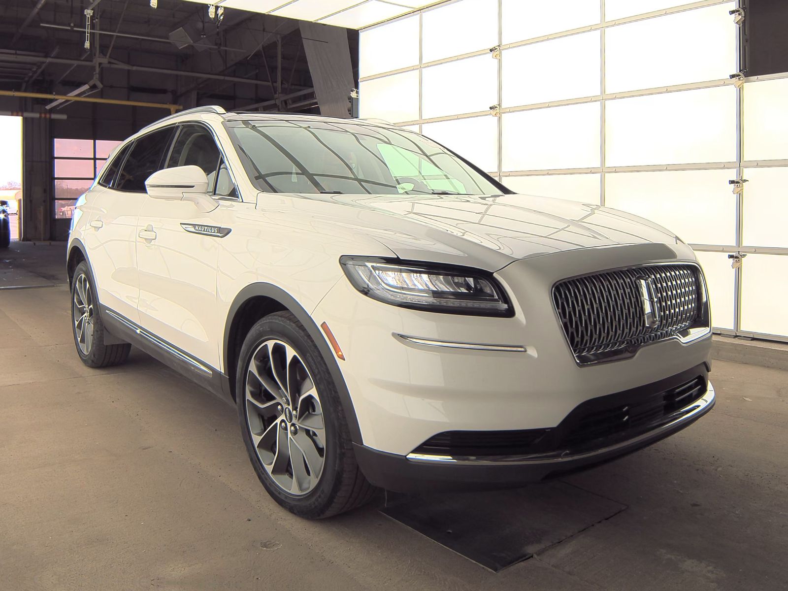 2022 Lincoln Nautilus Reserve AWD