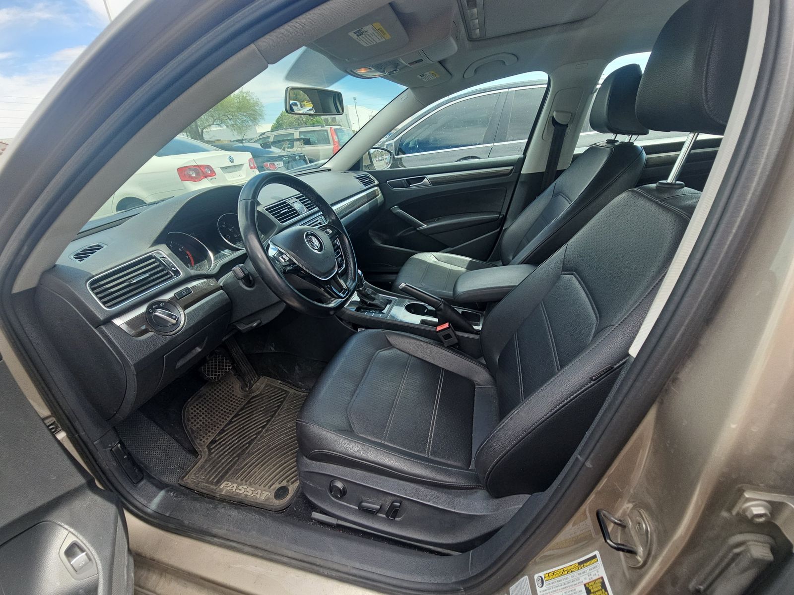 2016 Volkswagen Passat 1.8T SE FWD