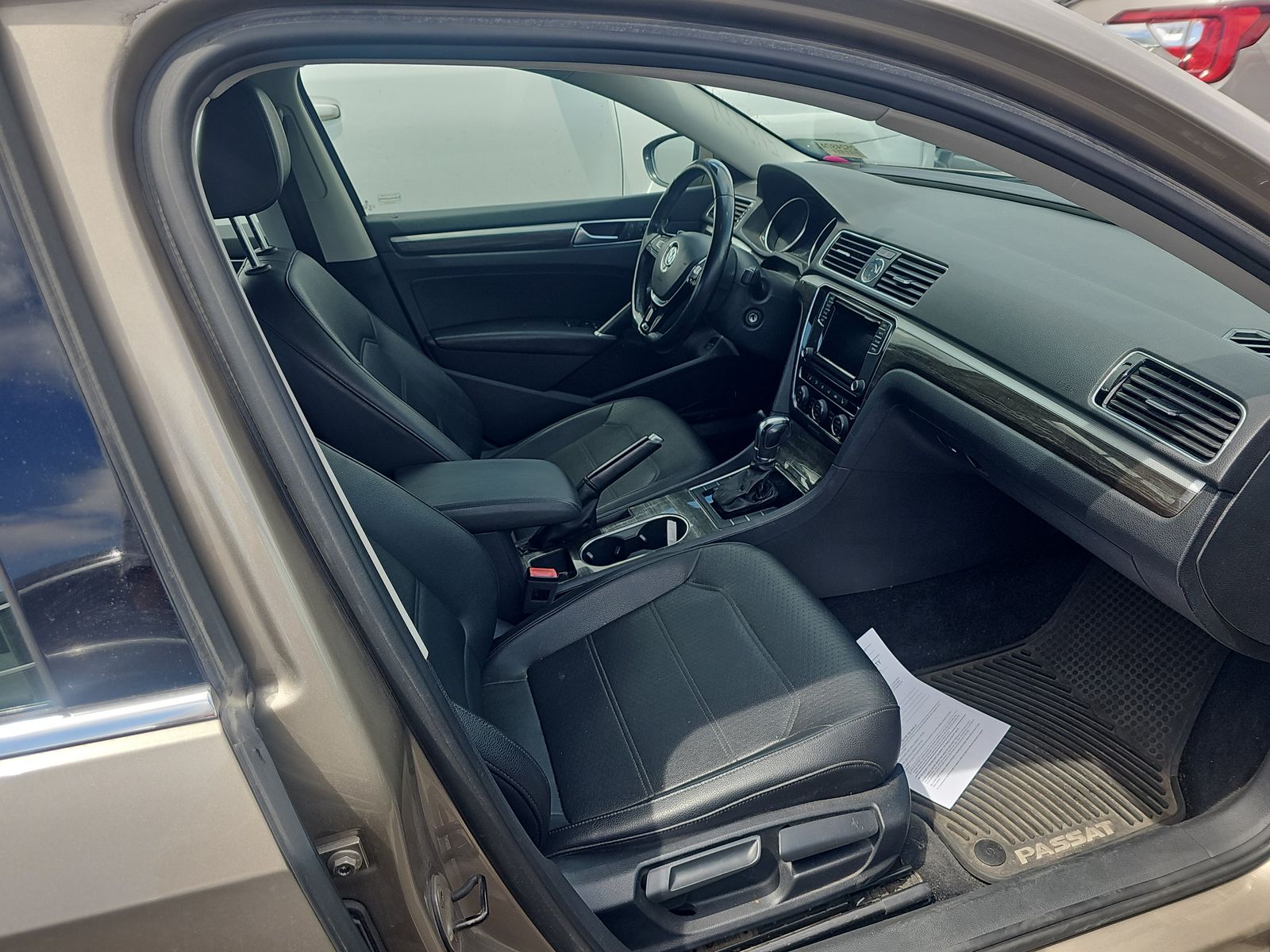 2016 Volkswagen Passat 1.8T SE FWD