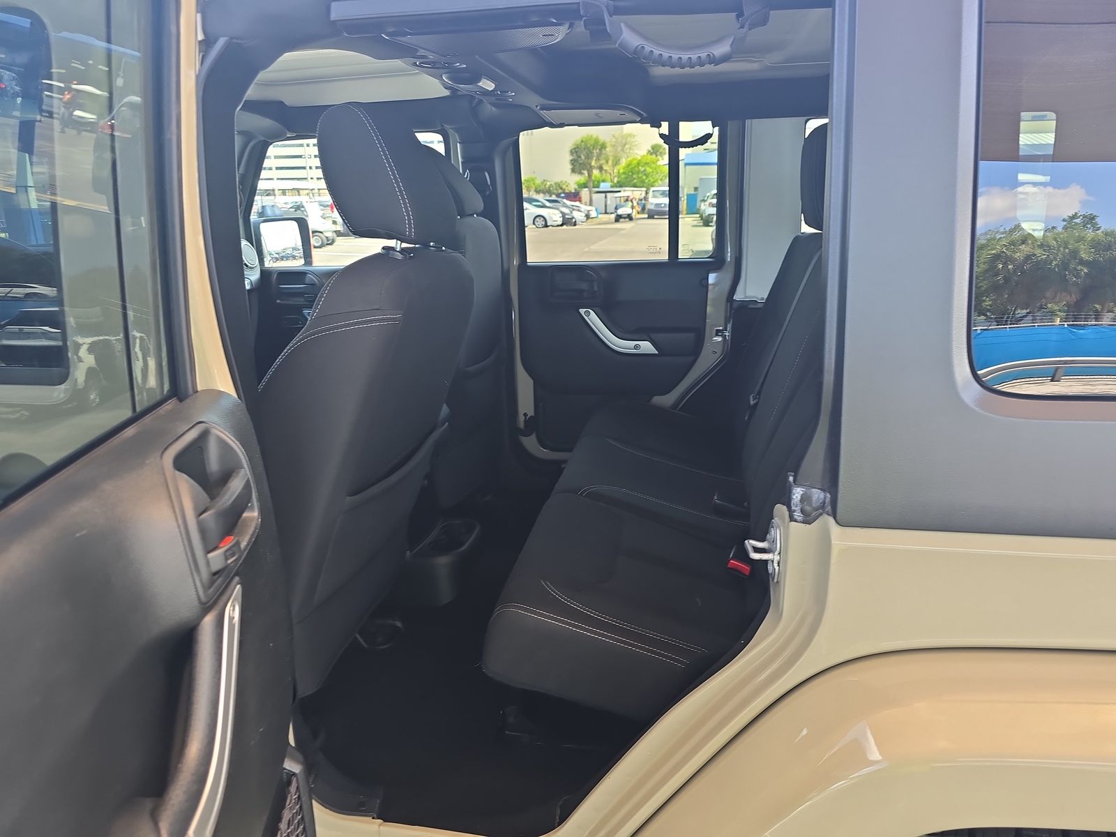 2018 Jeep Wrangler JK Unlimited Sahara AWD