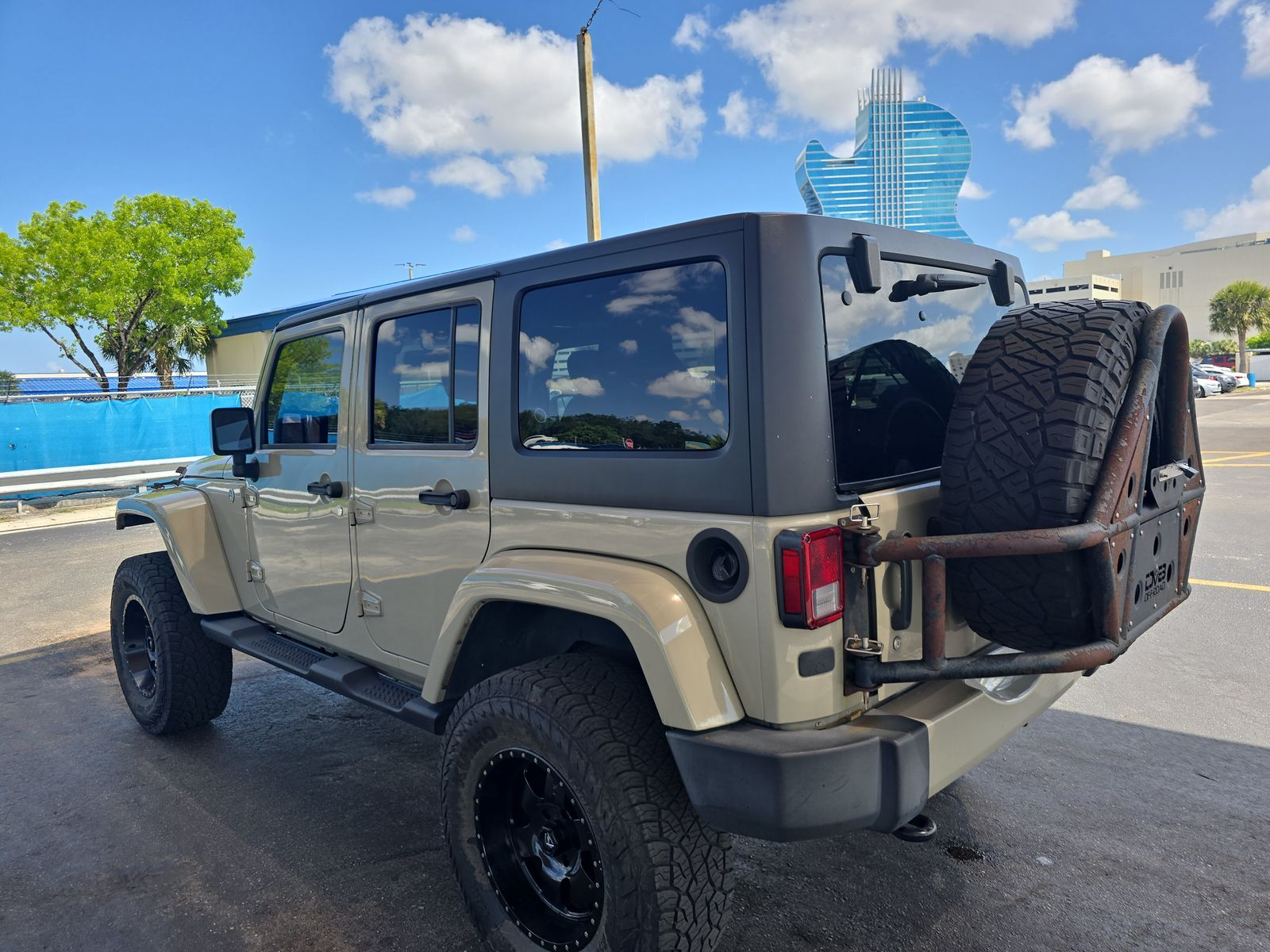 2018 Jeep Wrangler JK Unlimited Sahara AWD