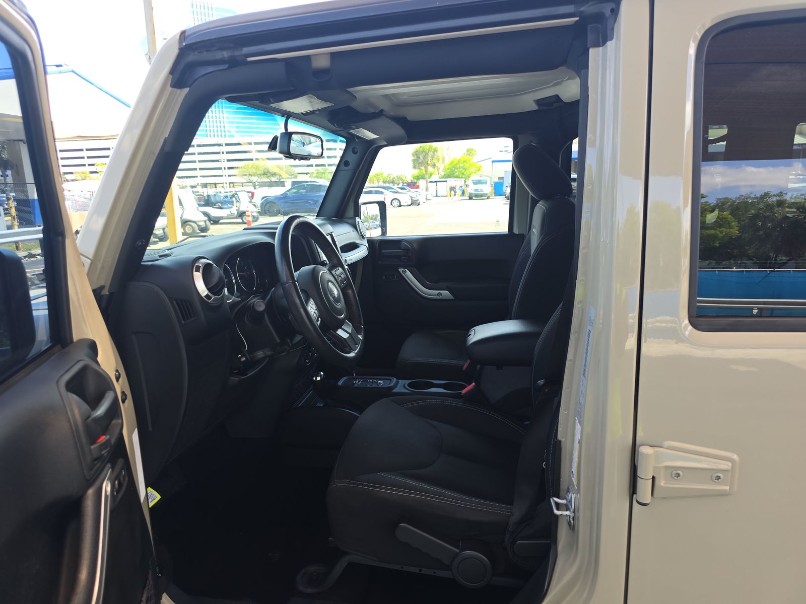 2018 Jeep Wrangler JK Unlimited Sahara AWD