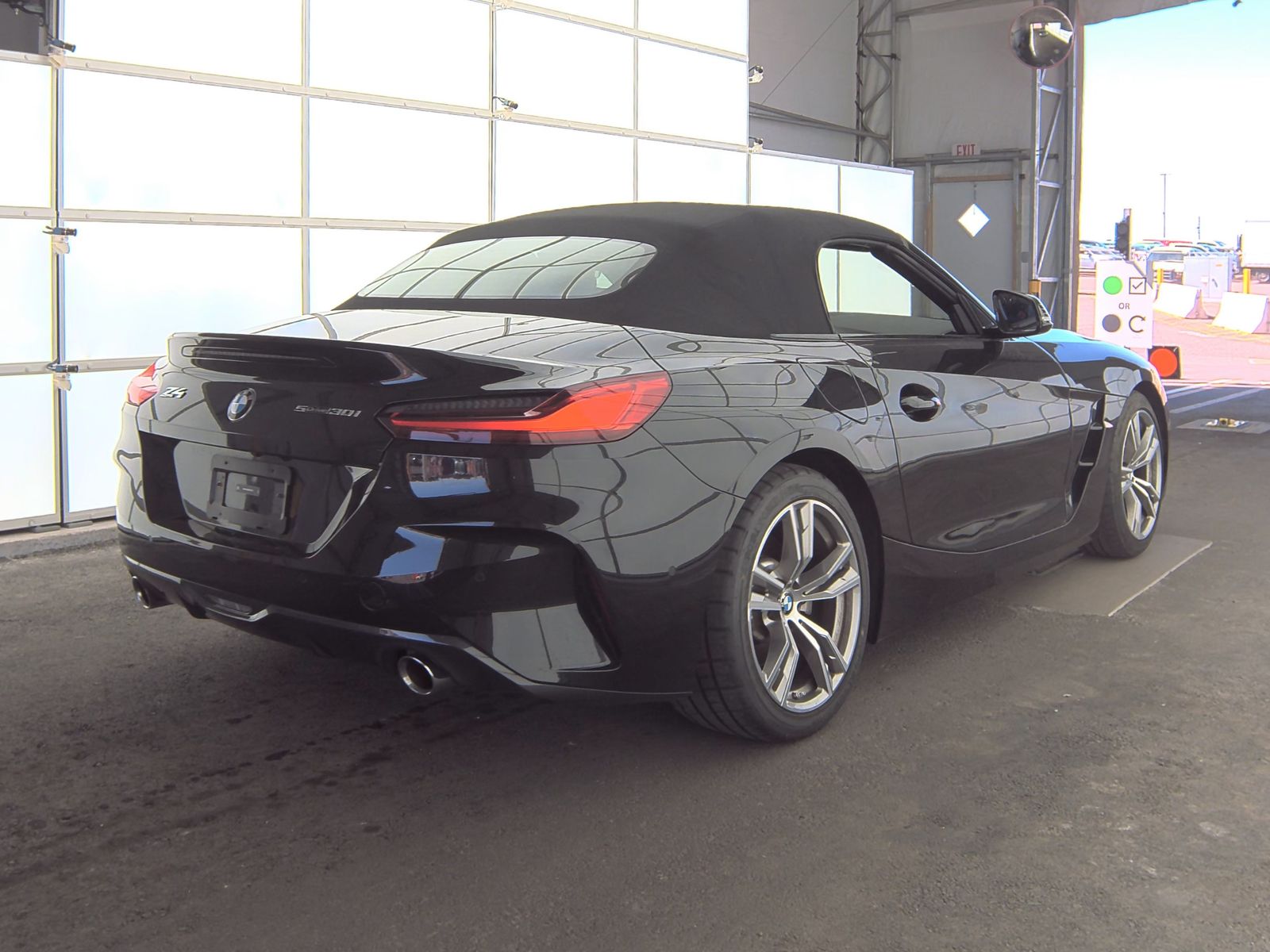 2025 BMW Z4 sDrive30i RWD