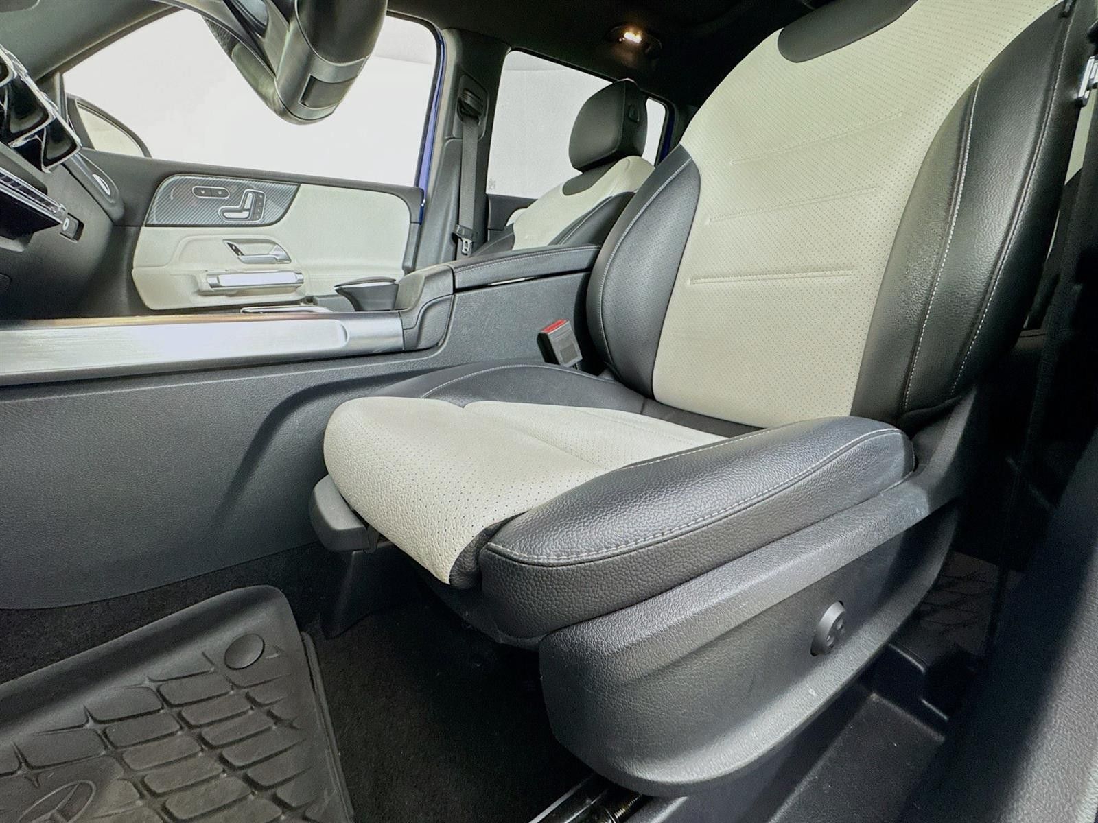 2021 Mercedes-Benz GLB AMG GLB 35 AWD