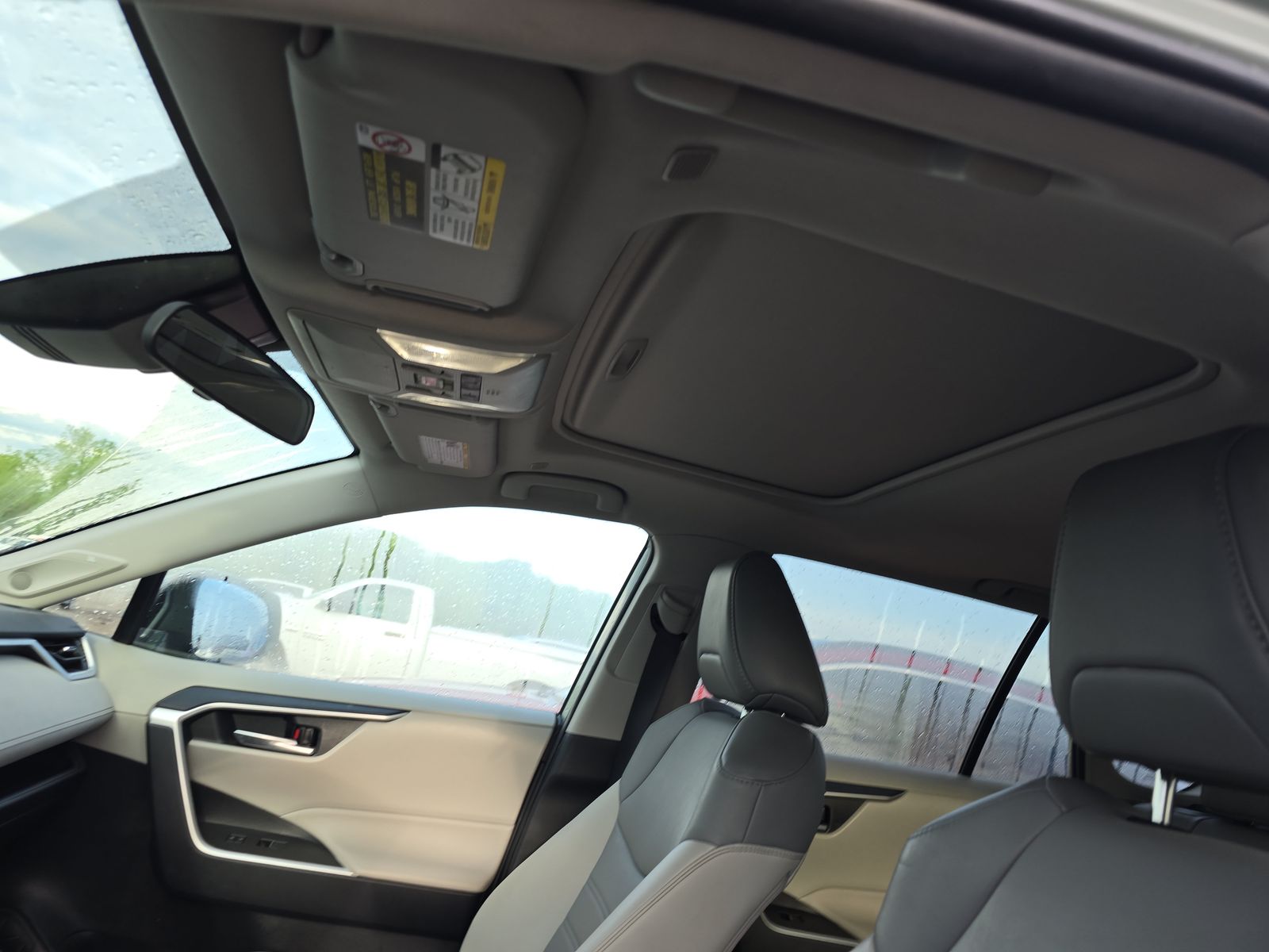 2023 Toyota RAV4 Hybrid XLE Premium AWD