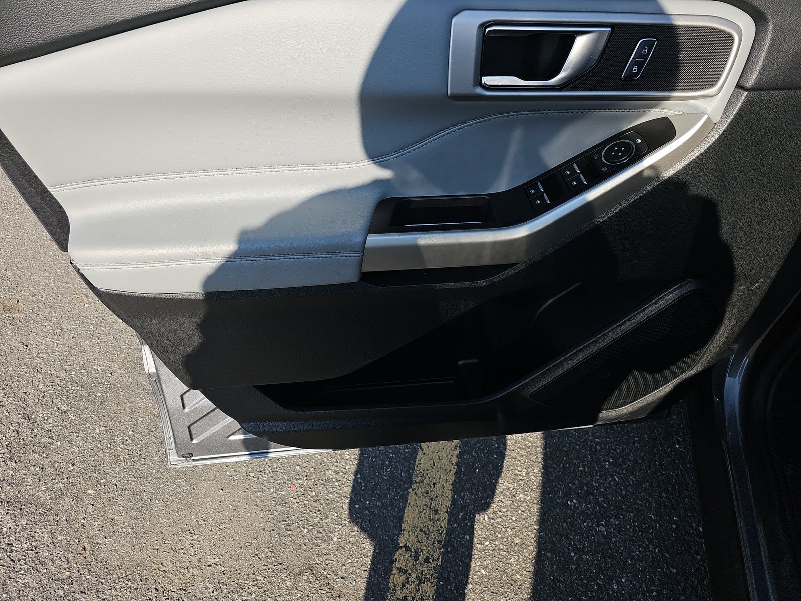 2022 Ford Explorer XLT AWD