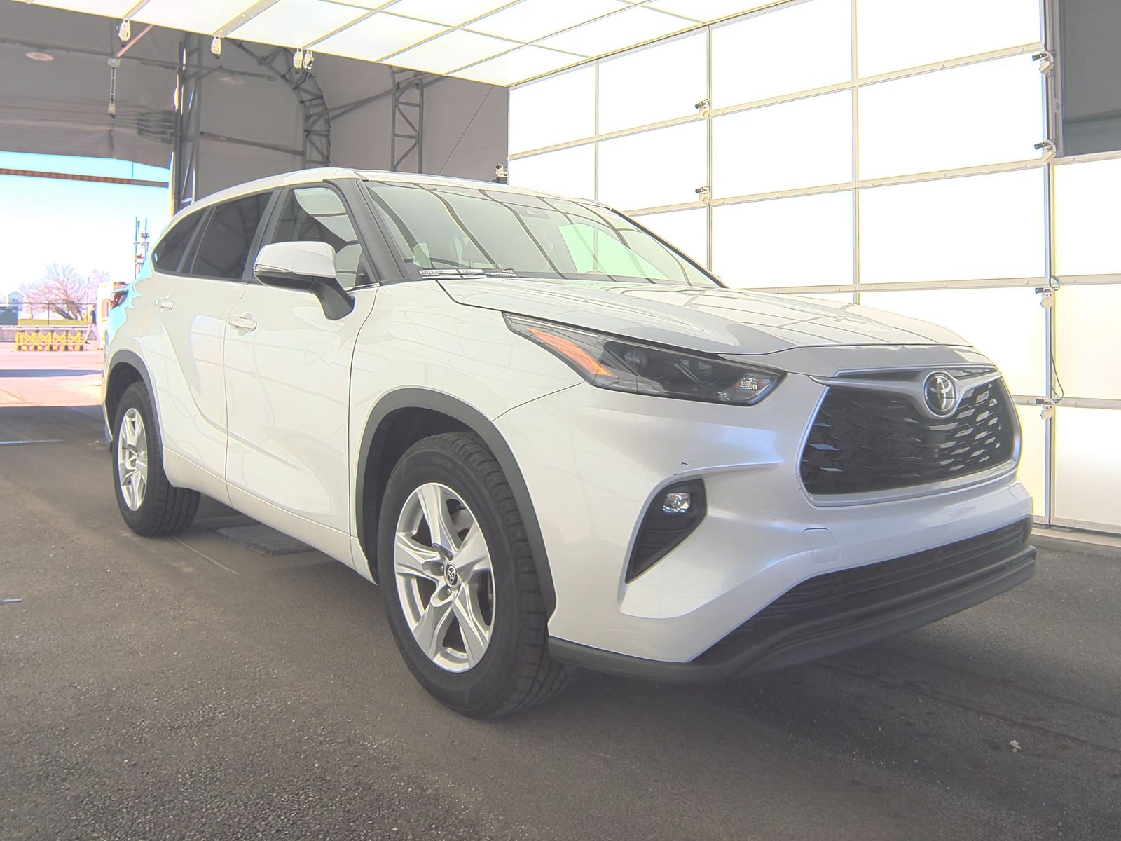 2023 Toyota Highlander LE FWD