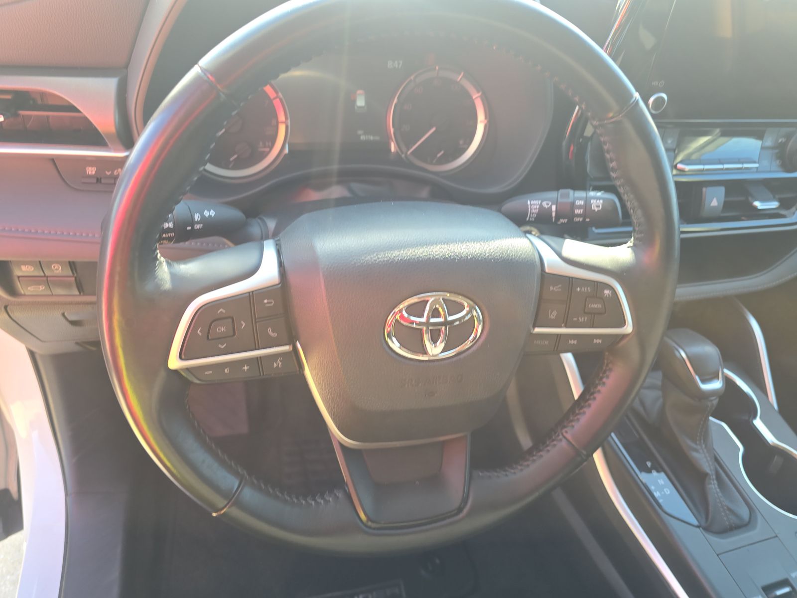 2023 Toyota Highlander LE FWD