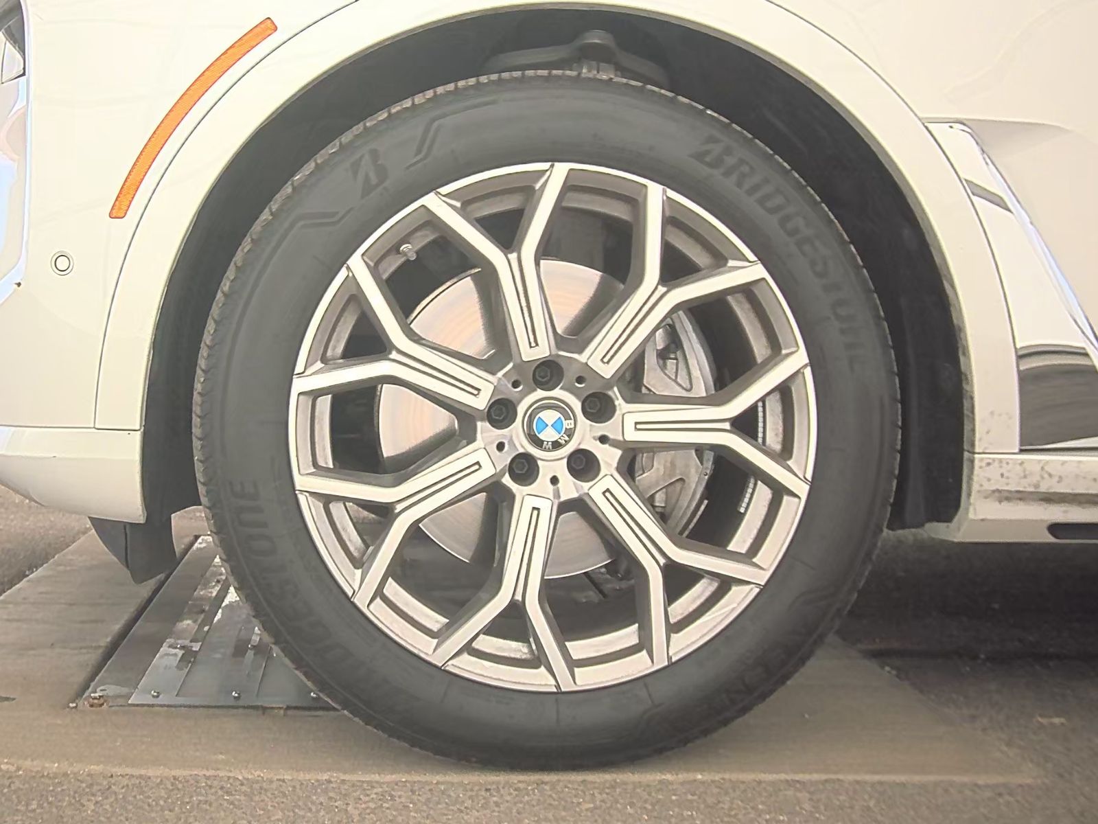 2025 BMW X7 xDrive40i AWD