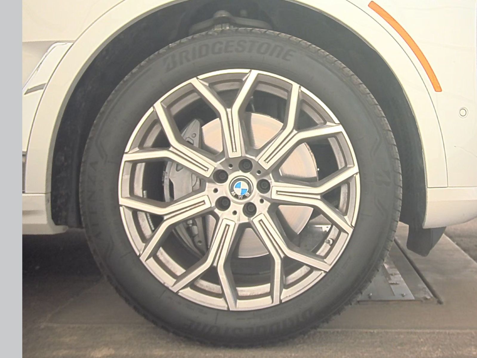 2025 BMW X7 xDrive40i AWD