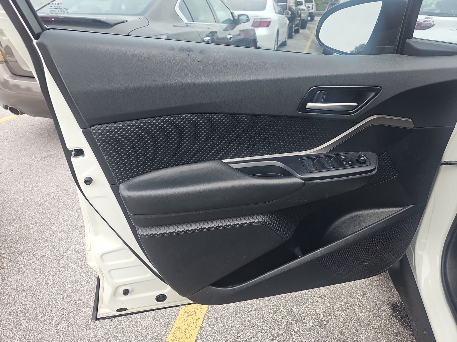 2020 Toyota C-HR LE FWD