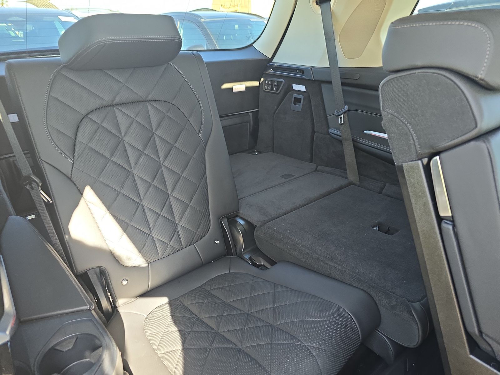 2025 BMW X7 xDrive40i AWD