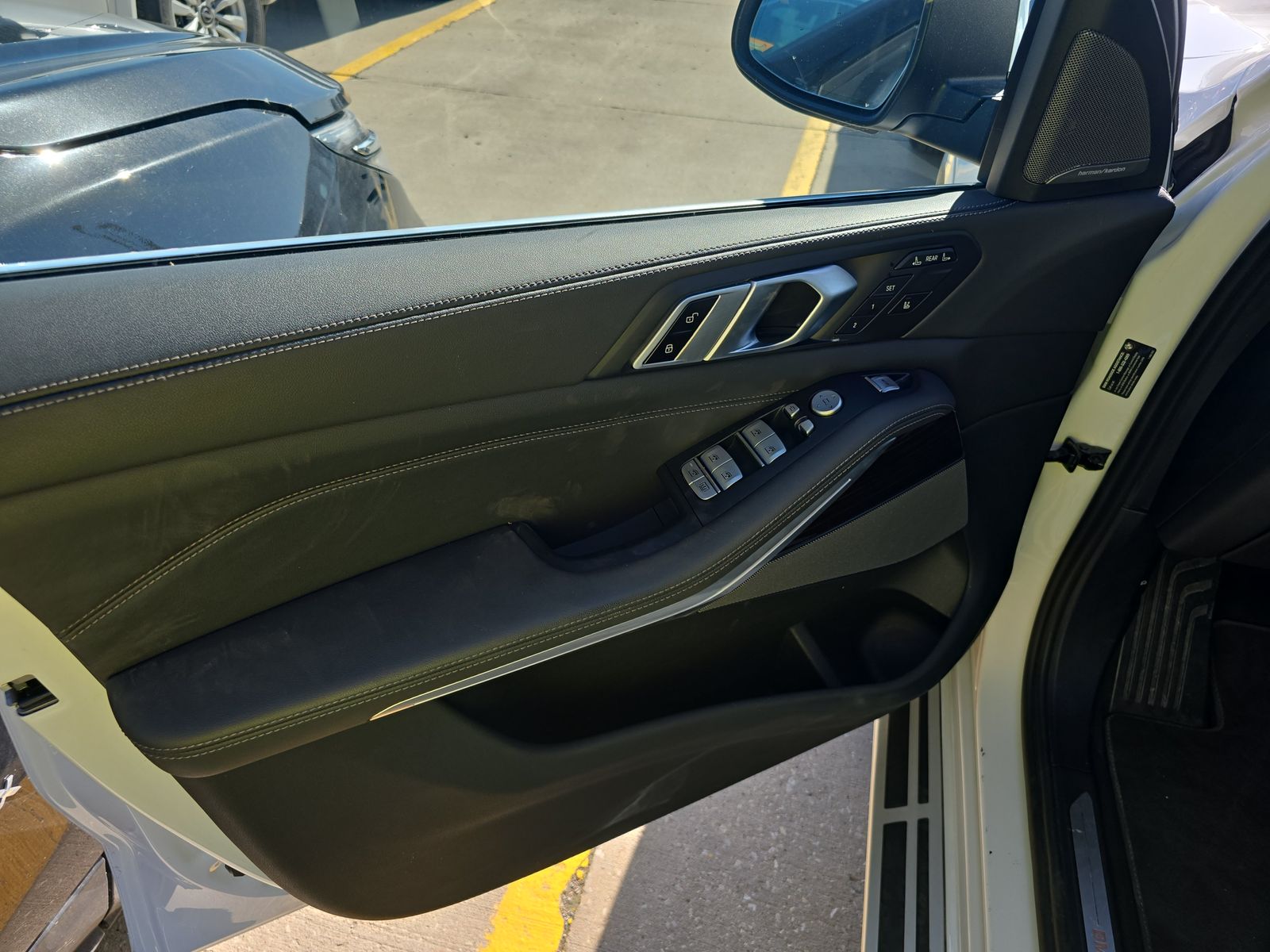 2025 BMW X7 xDrive40i AWD