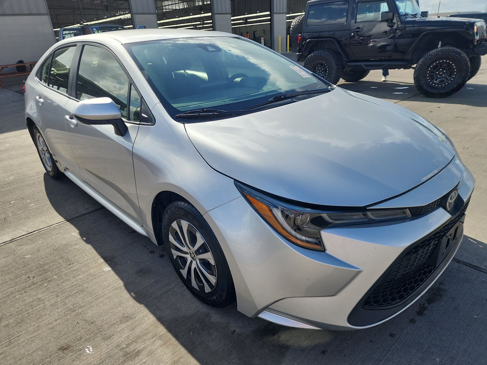 2022 Toyota Corolla Hybrid LE FWD