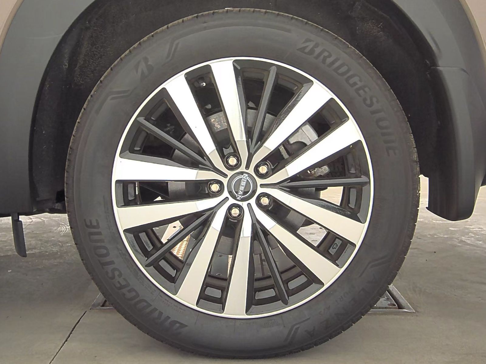 2024 Nissan Pathfinder Platinum AWD