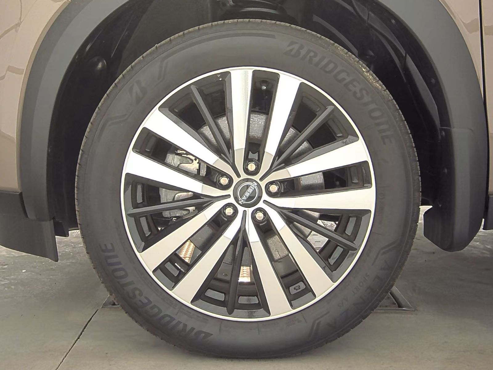 2024 Nissan Pathfinder Platinum AWD