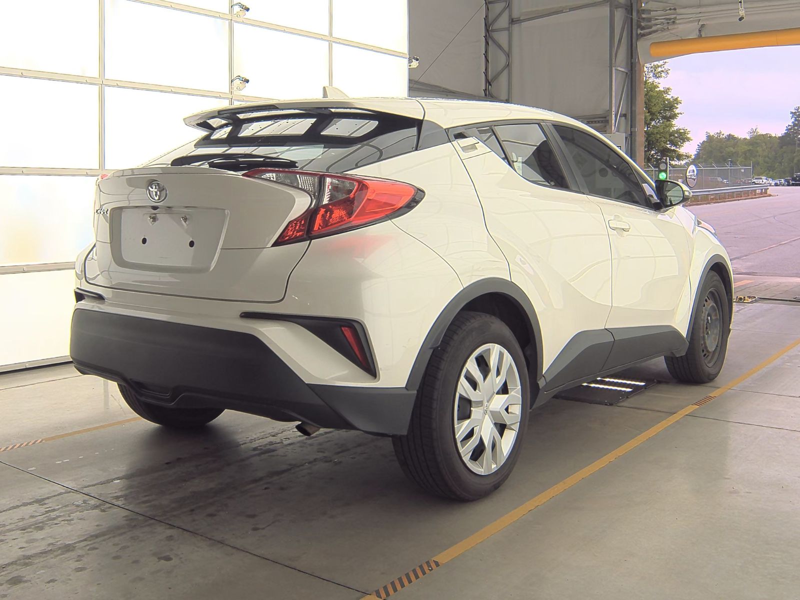 2020 Toyota C-HR LE FWD