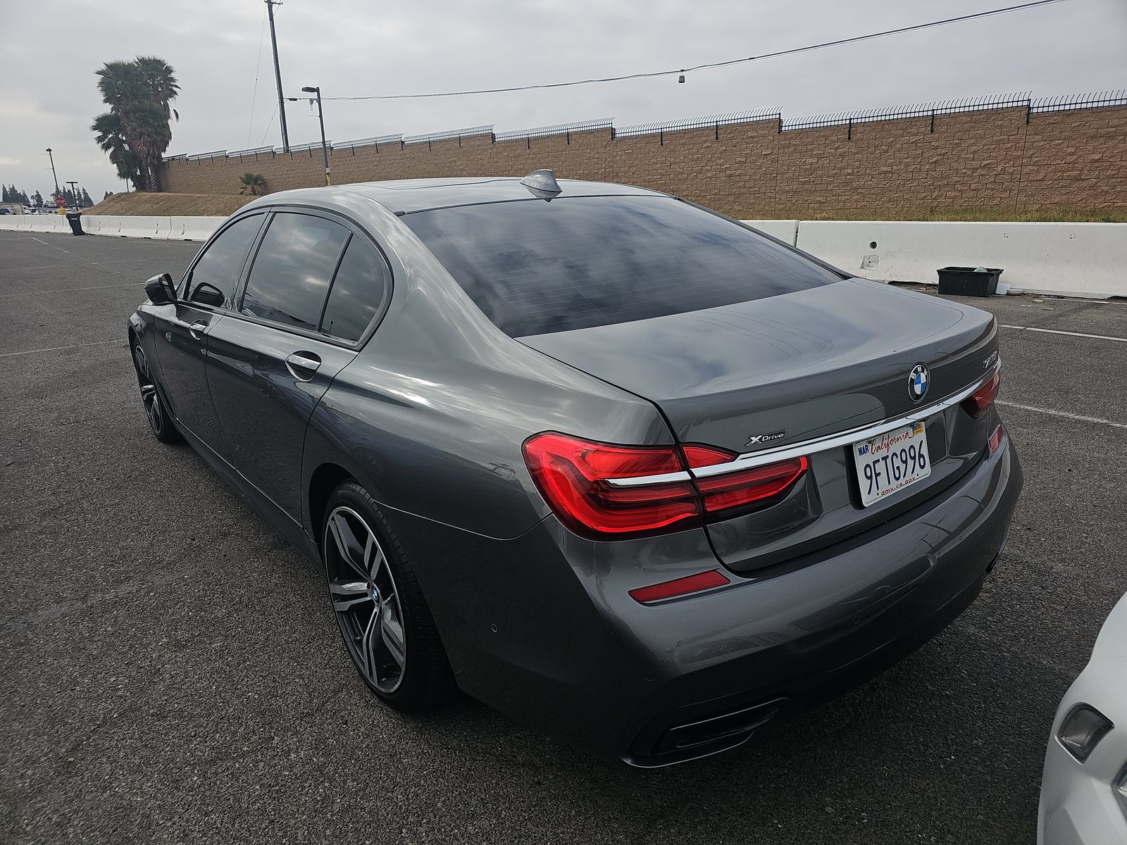 2016 BMW 7 Series 750i xDrive AWD