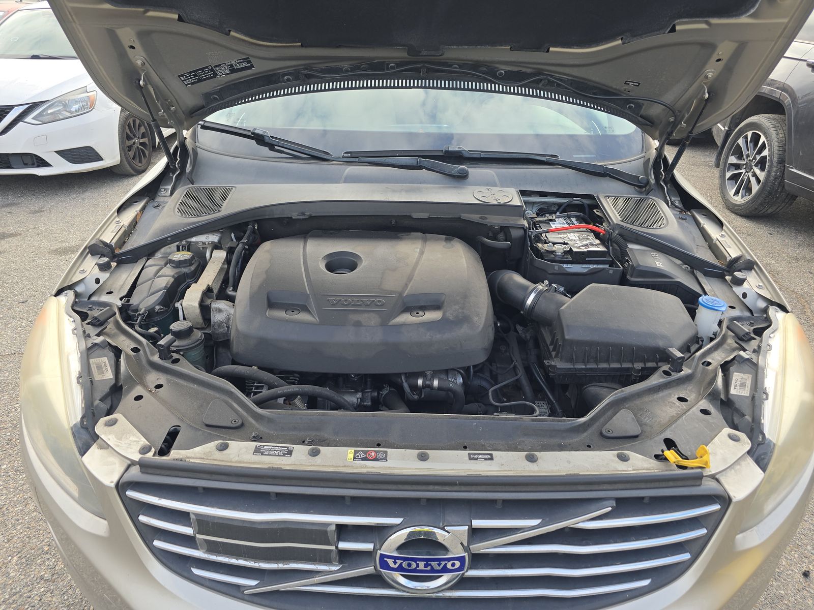 2016 Volvo XC60 T5 Platinum FWD