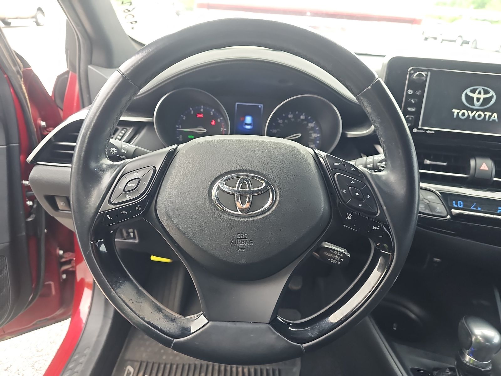 2018 Toyota C-HR XLE Premium FWD