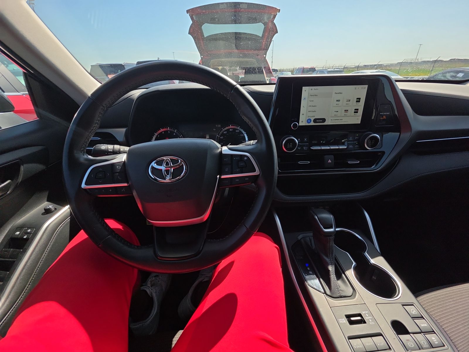 2023 Toyota Highlander LE AWD