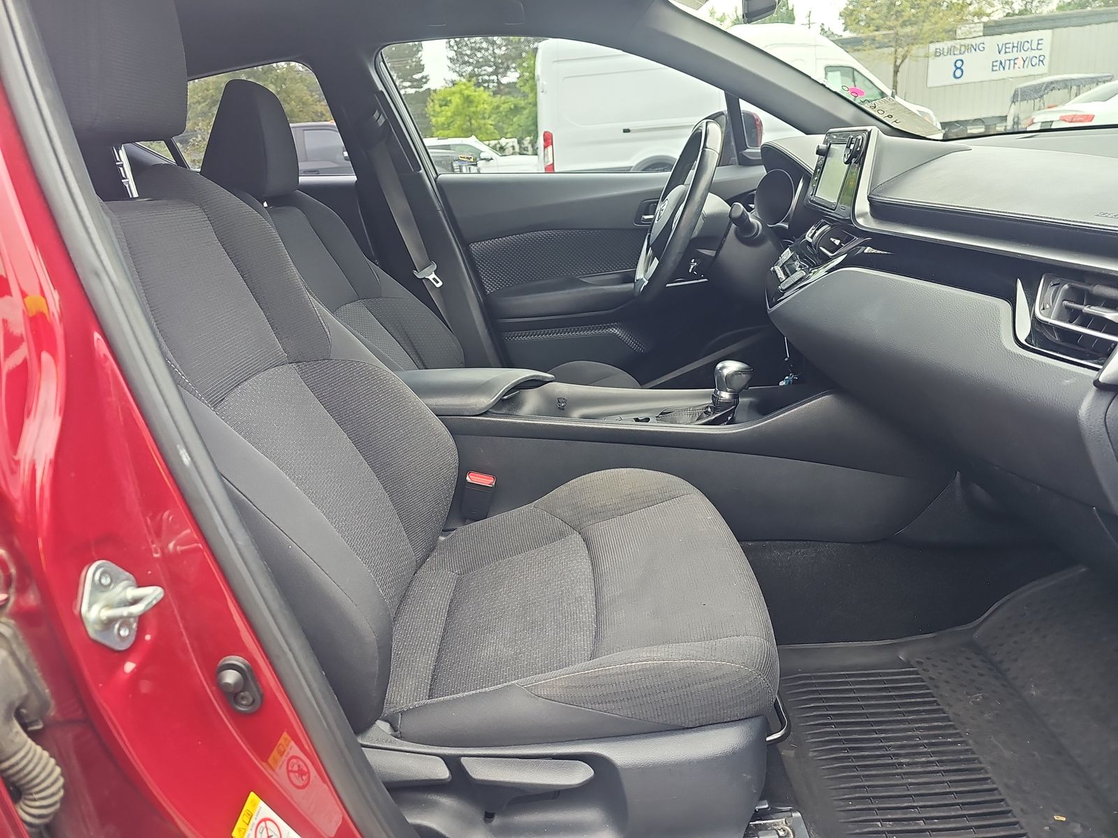 2018 Toyota C-HR XLE Premium FWD