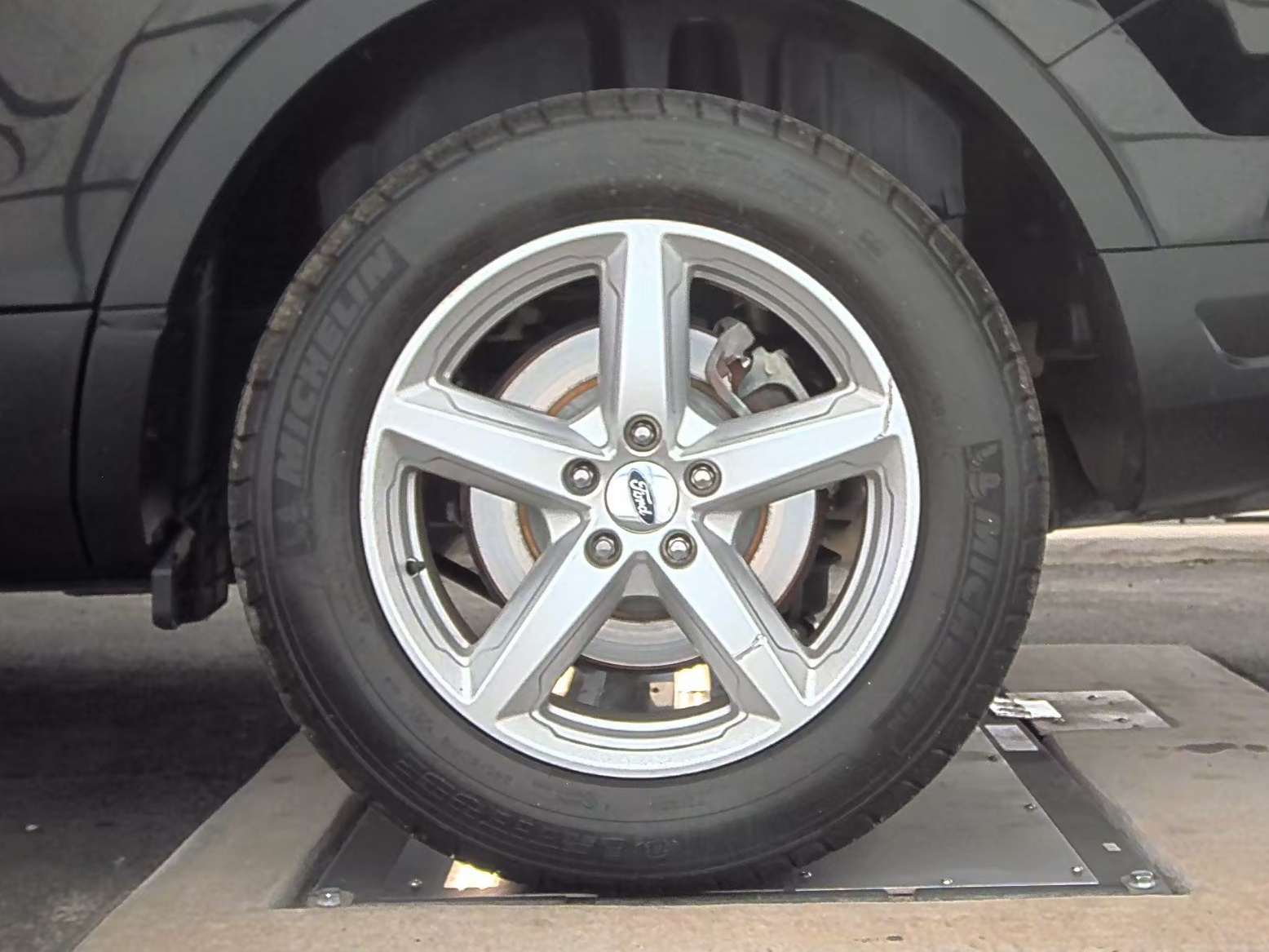 2018 Ford Explorer XLT FWD