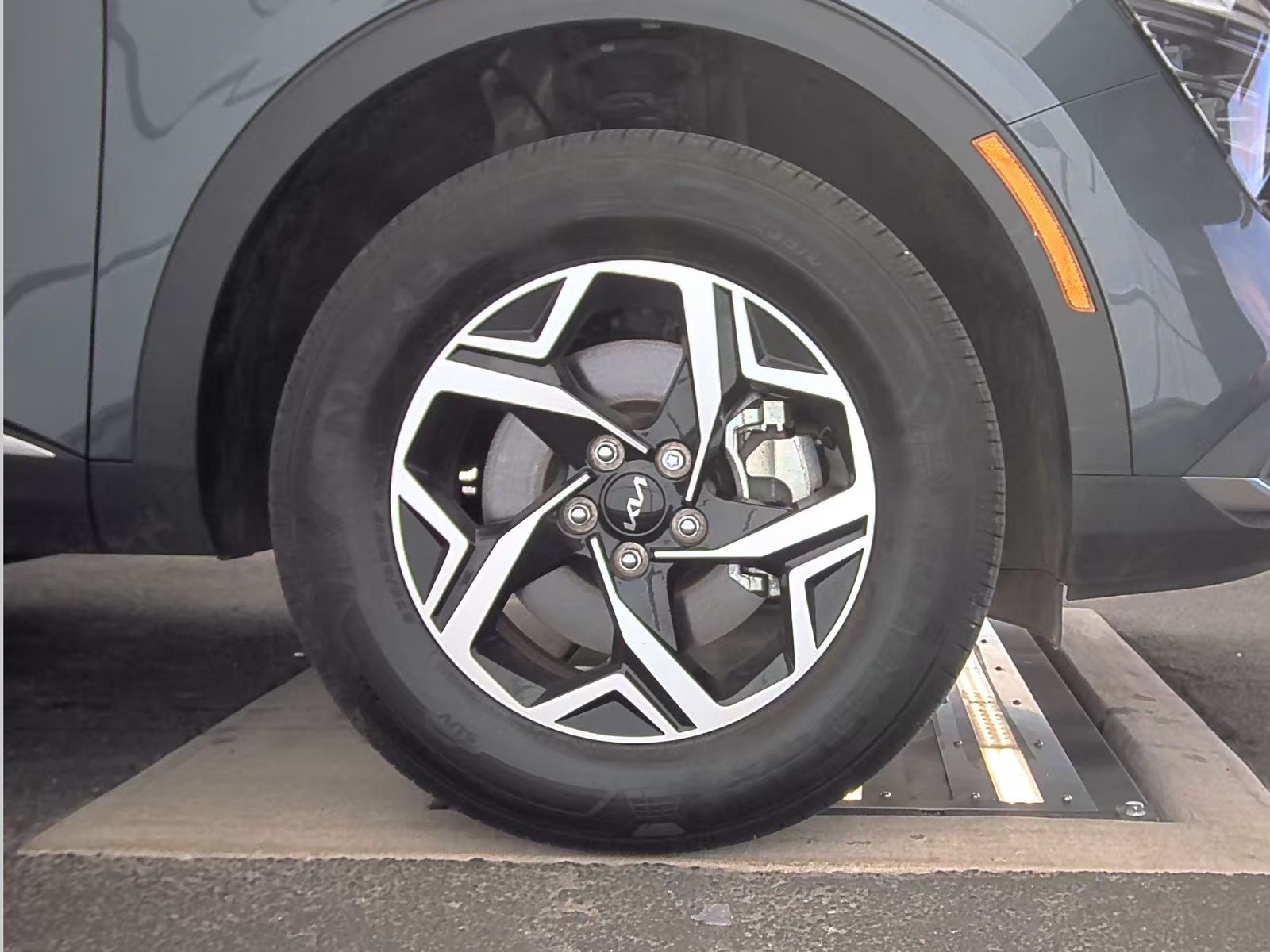 2024 Kia Sportage LX AWD
