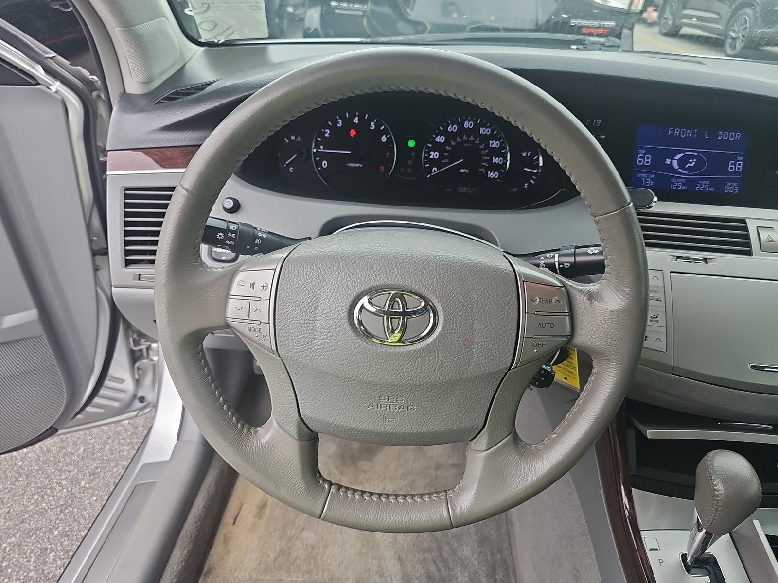 2010 Toyota Avalon XLS FWD