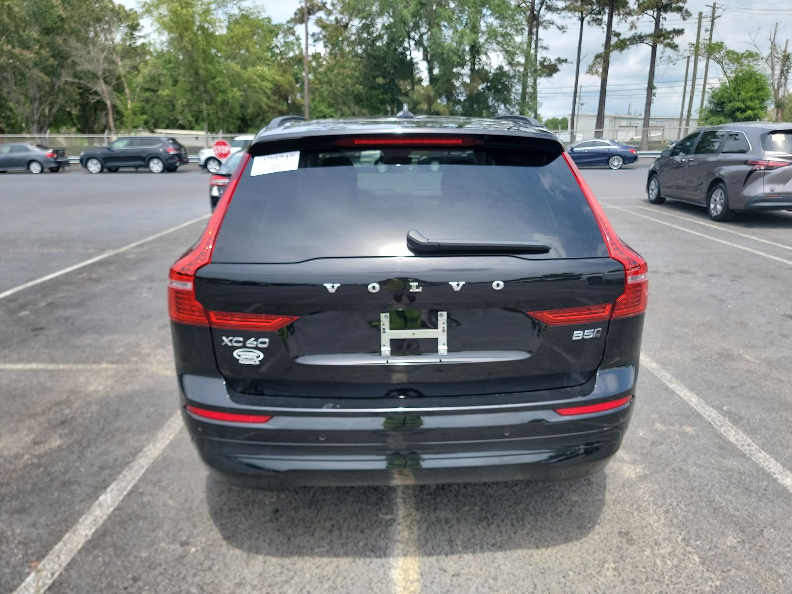 2022 Volvo XC60 B5 Momentum AWD