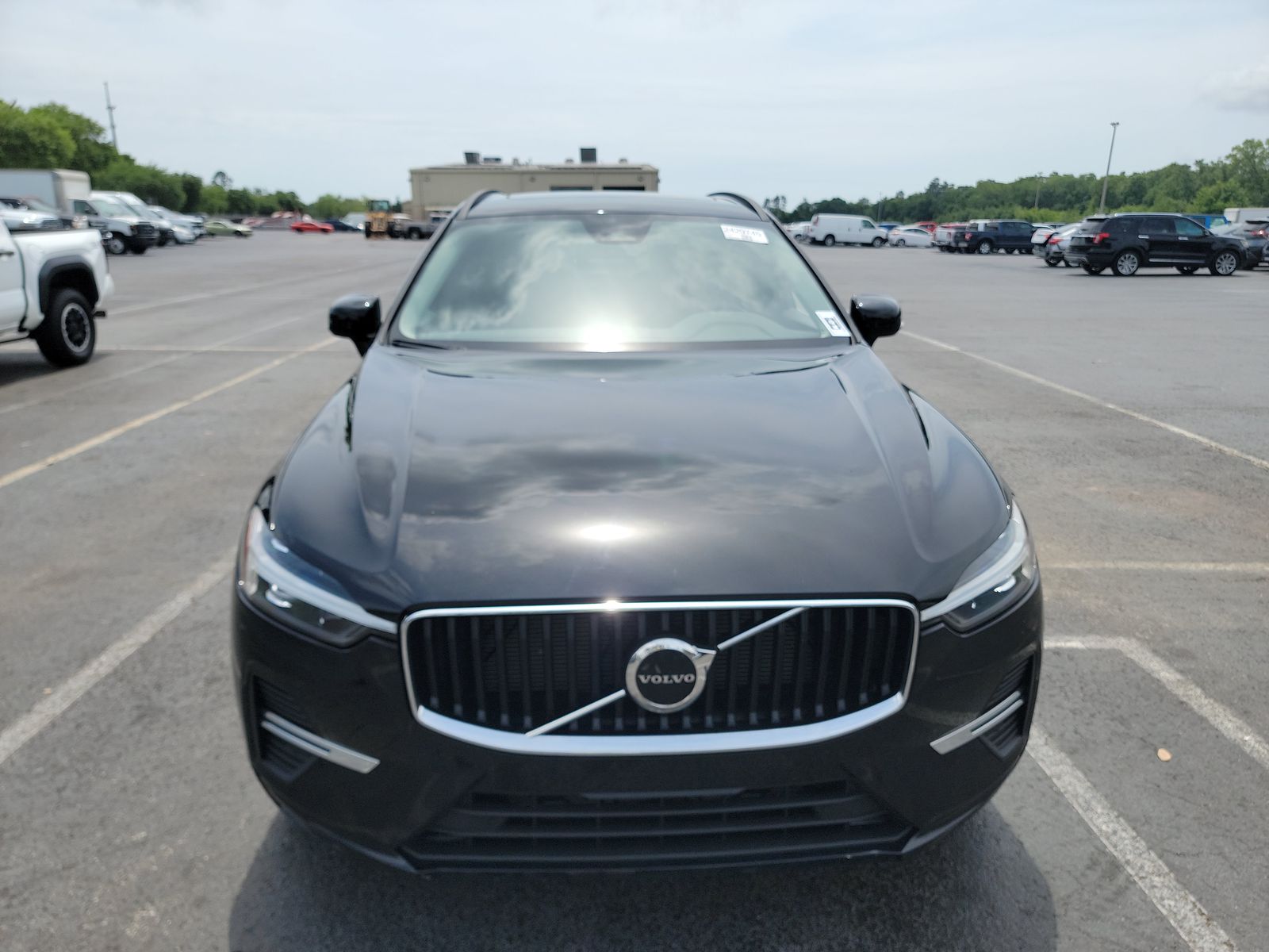 2022 Volvo XC60 B5 Momentum AWD