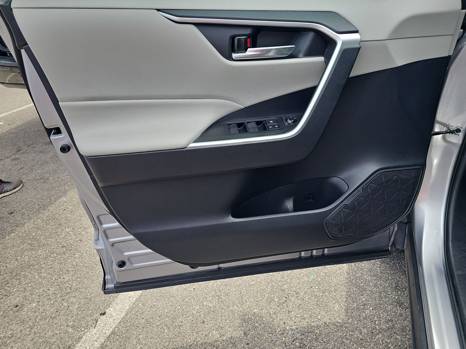 2021 Toyota RAV4 Hybrid XLE AWD
