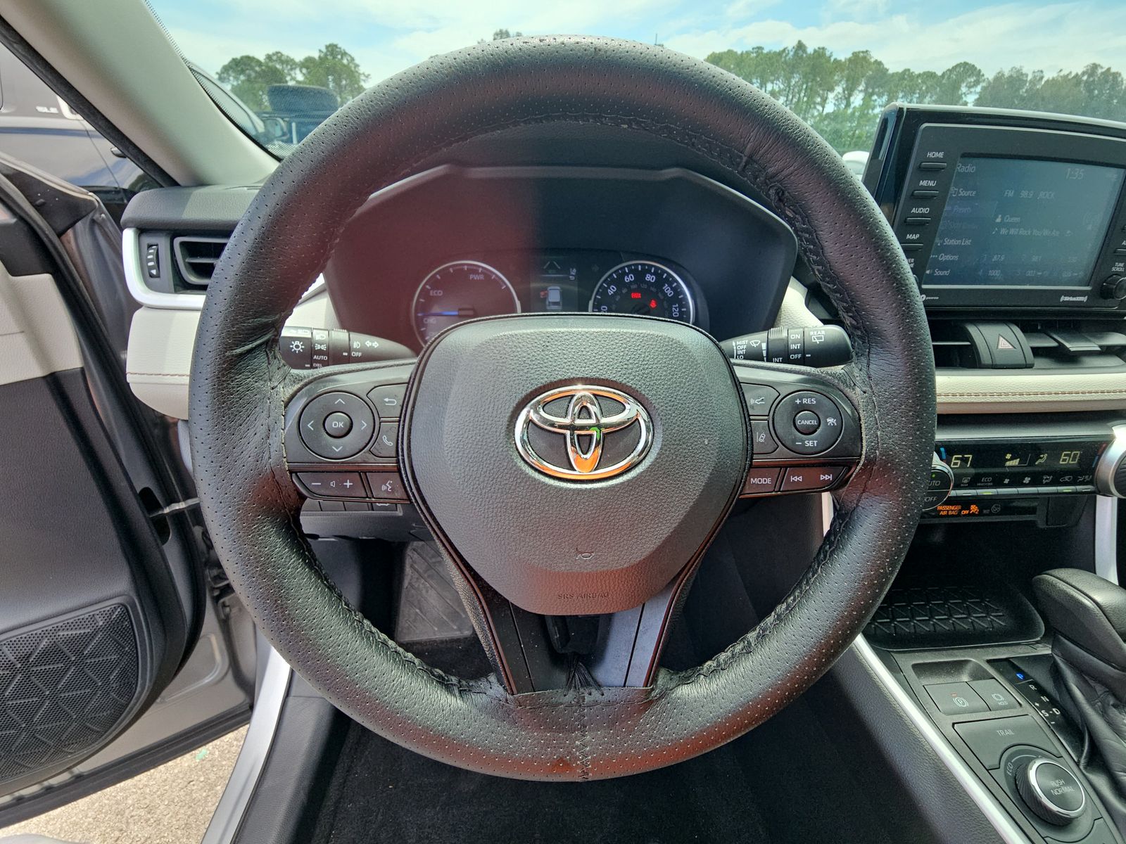 2021 Toyota RAV4 Hybrid XLE AWD