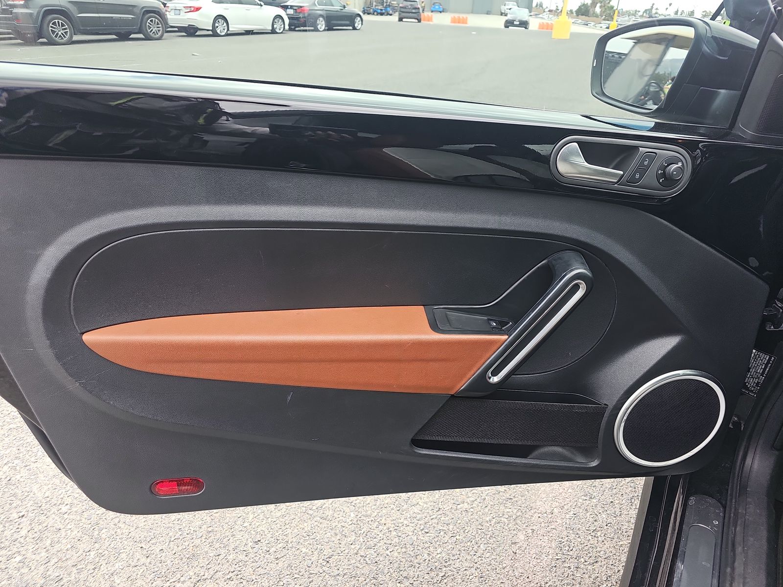 2016 Volkswagen Beetle 1.8T Classic FWD