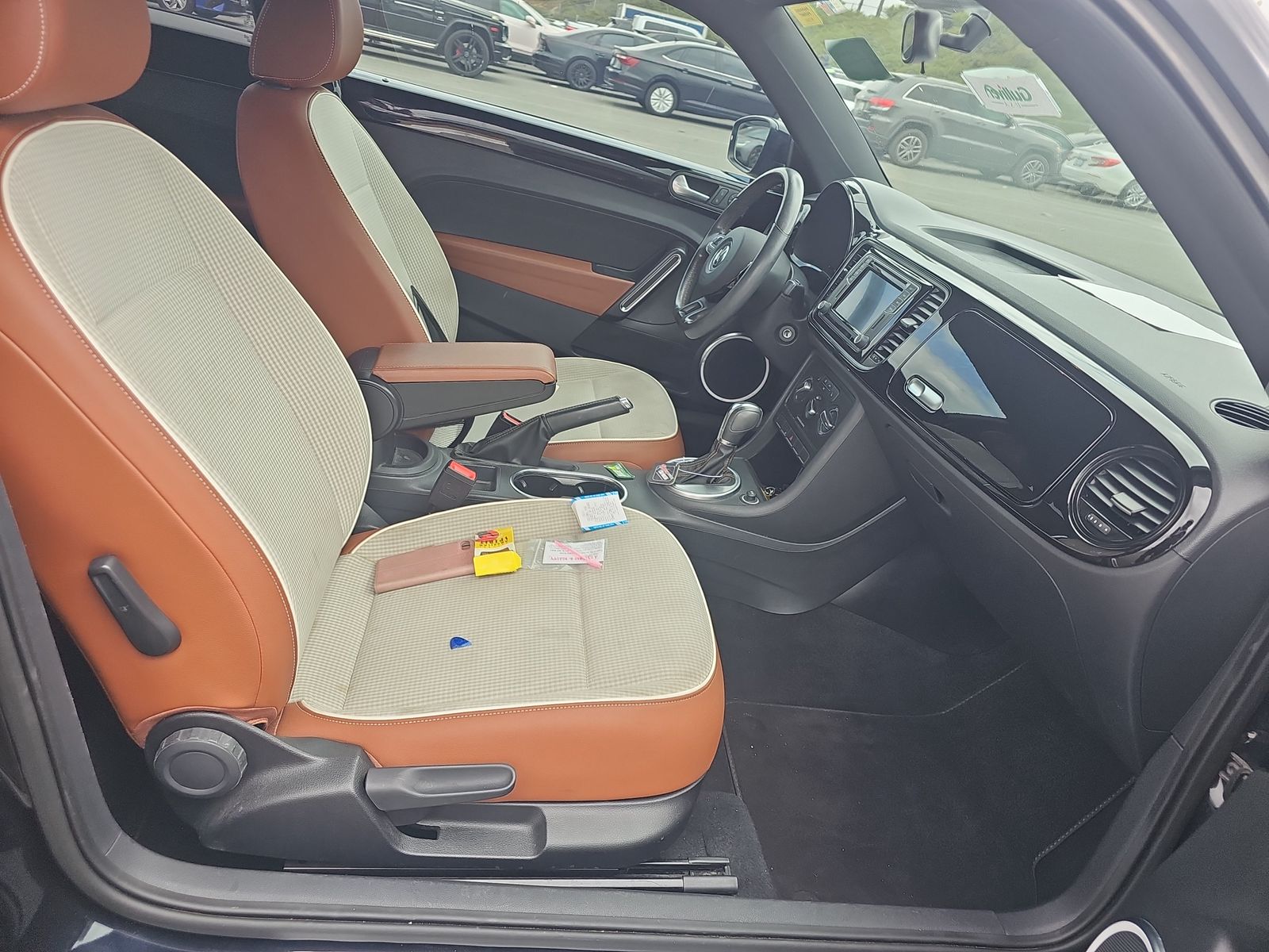 2016 Volkswagen Beetle 1.8T Classic FWD