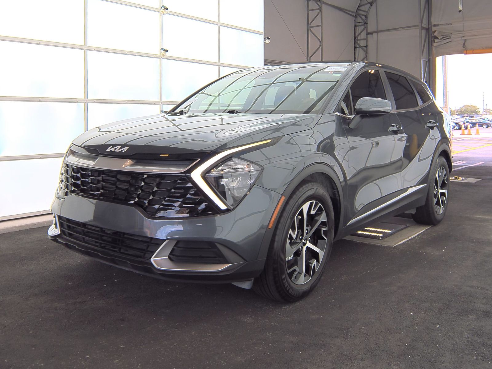 2023 Kia Sportage EX FWD