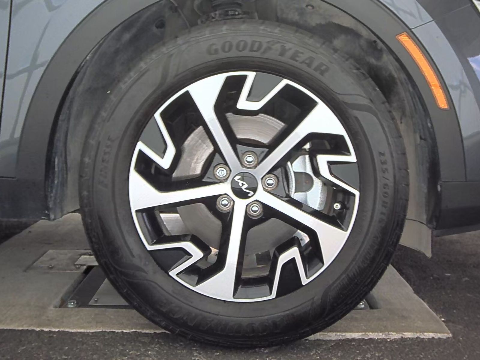 2023 Kia Sportage EX FWD