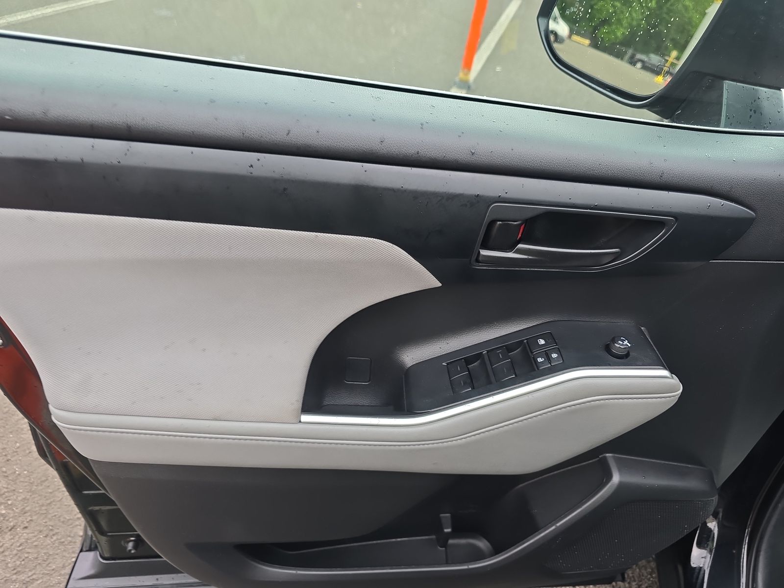 2023 Toyota Highlander Hybrid LE AWD