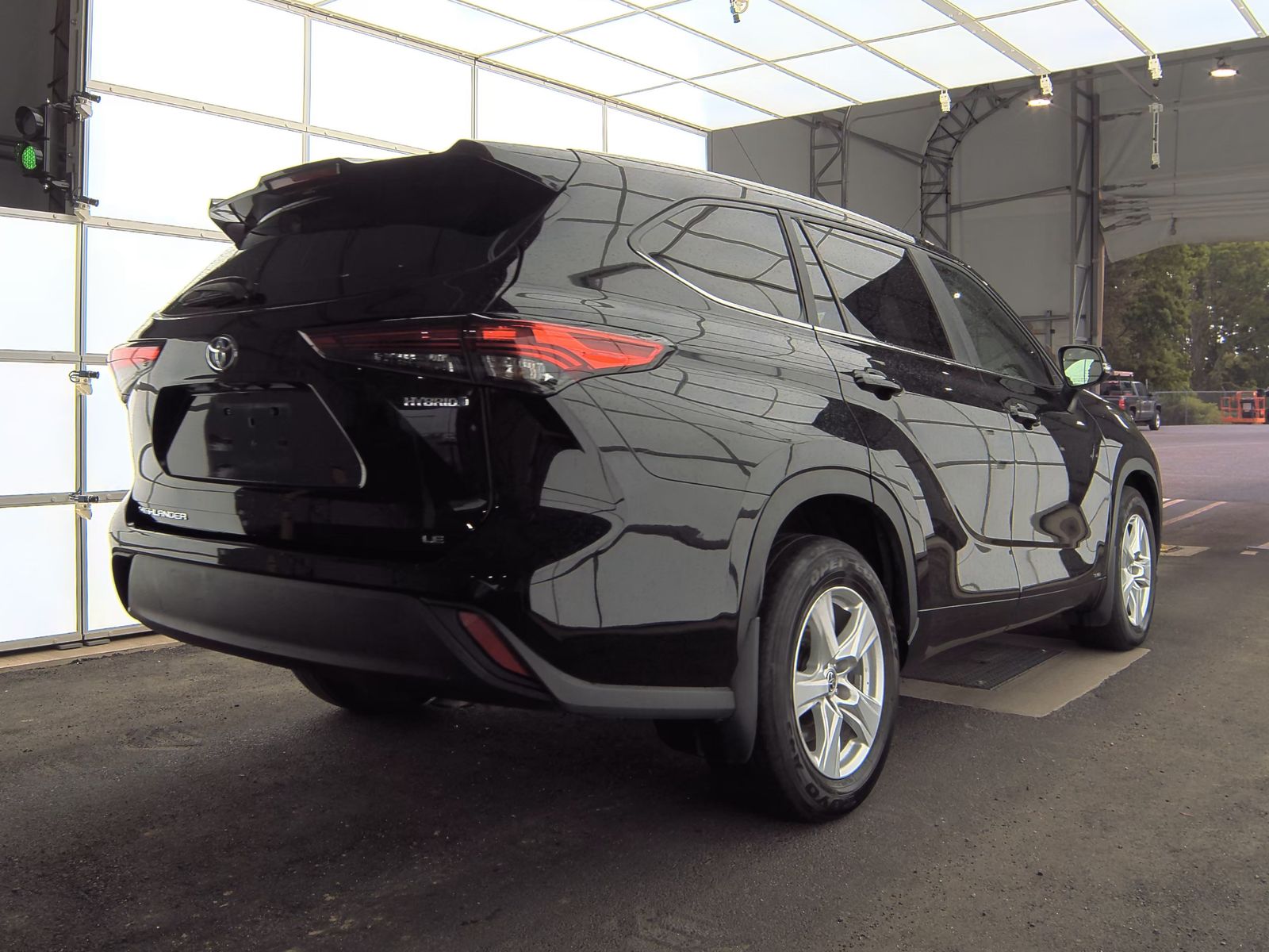2023 Toyota Highlander Hybrid LE AWD