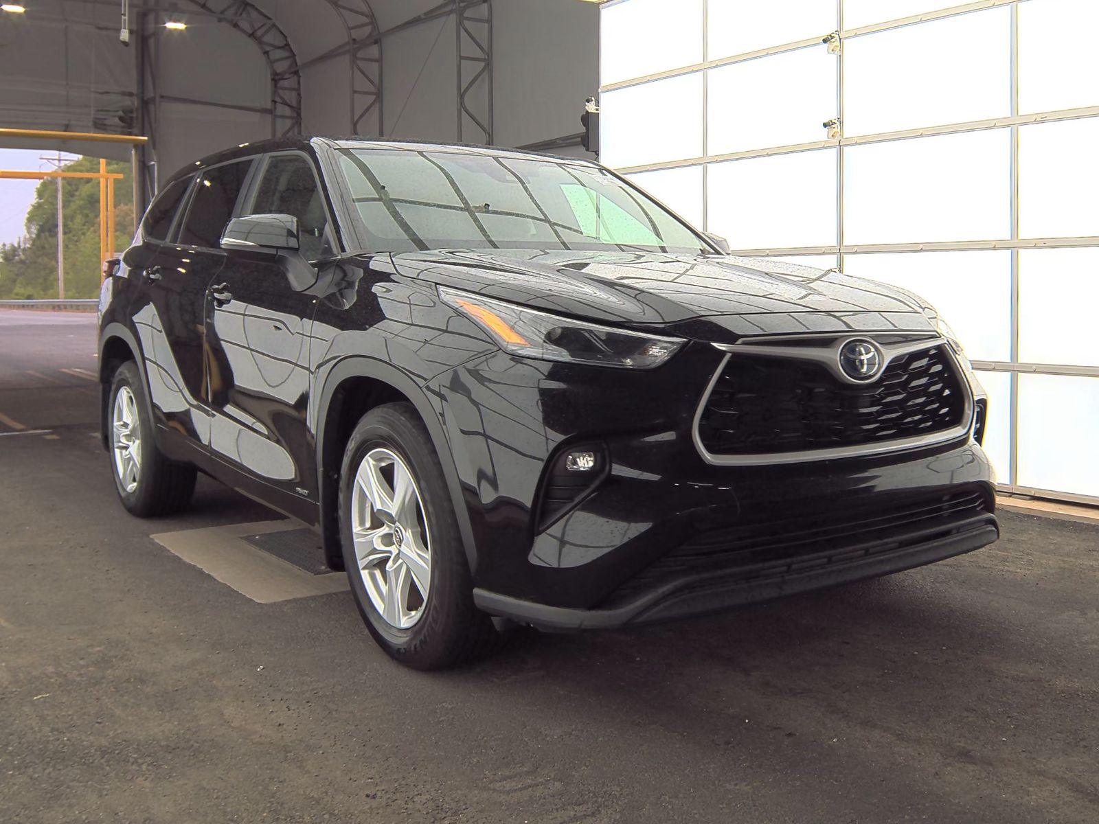 2023 Toyota Highlander Hybrid LE AWD