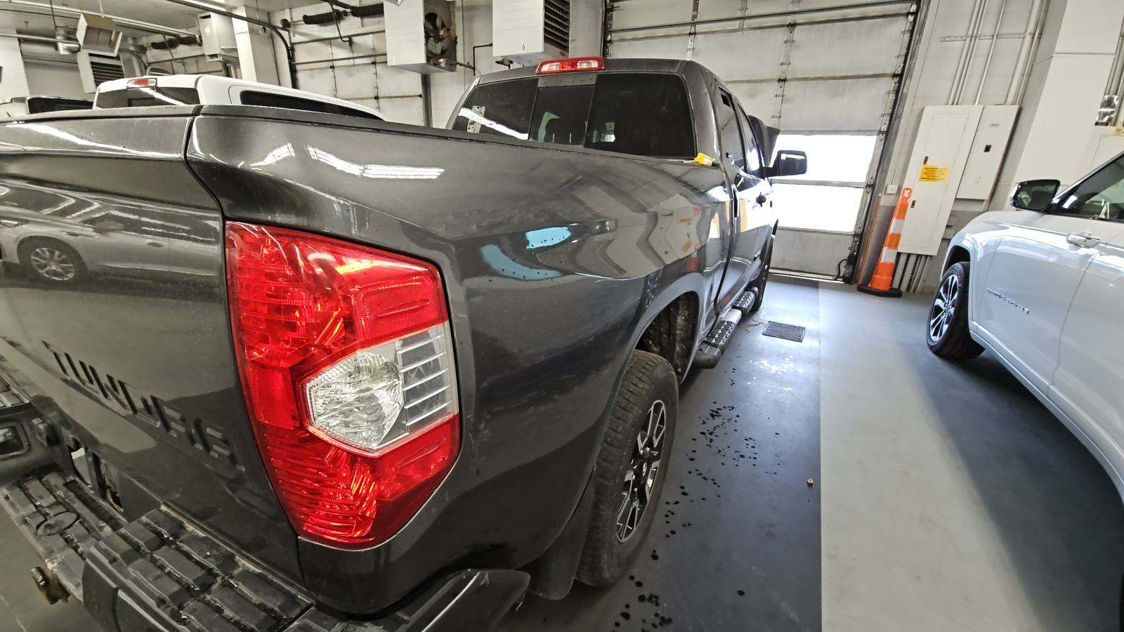 2019 Toyota Tundra SR5 AWD