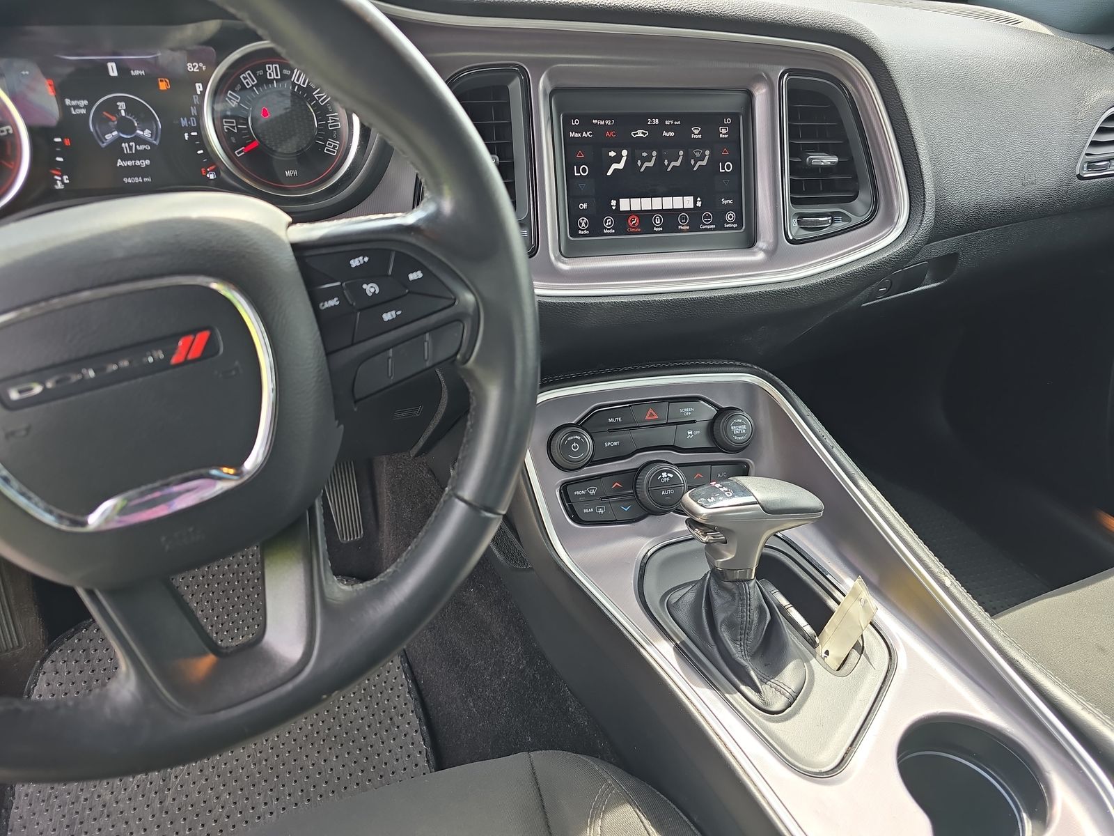 2019 Dodge Challenger SXT RWD