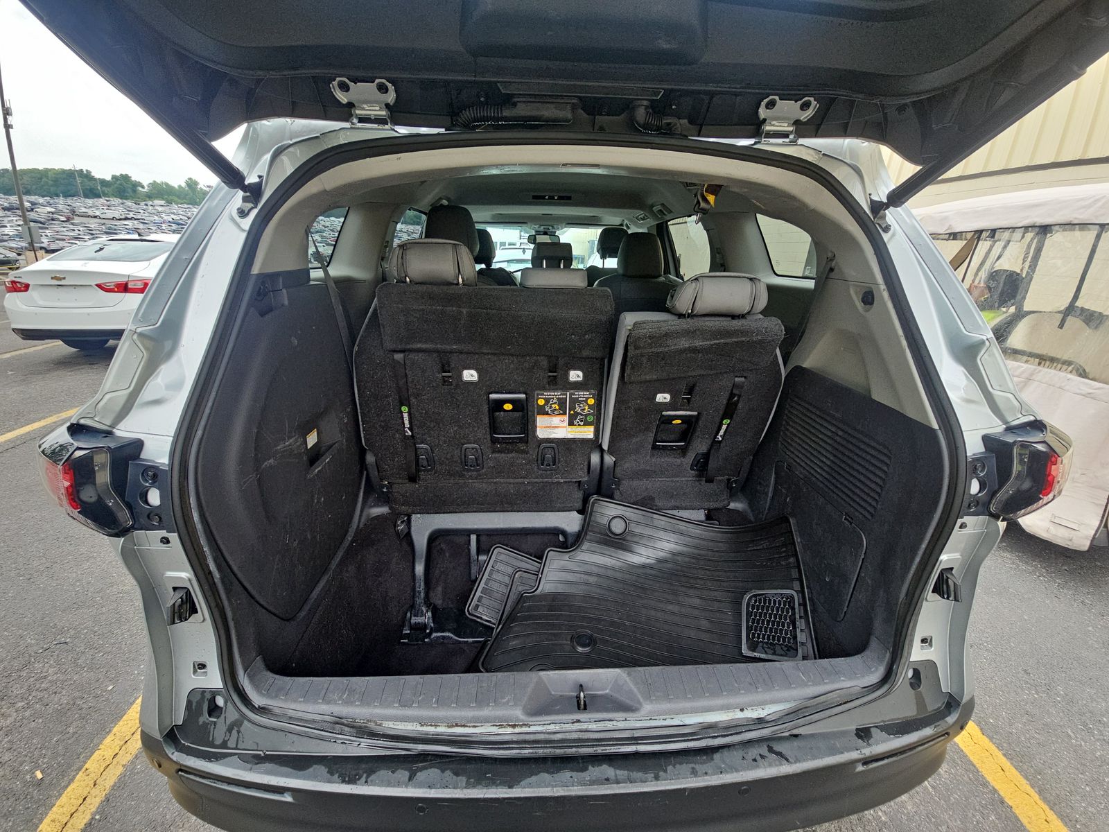 2021 Toyota Sienna XLE FWD