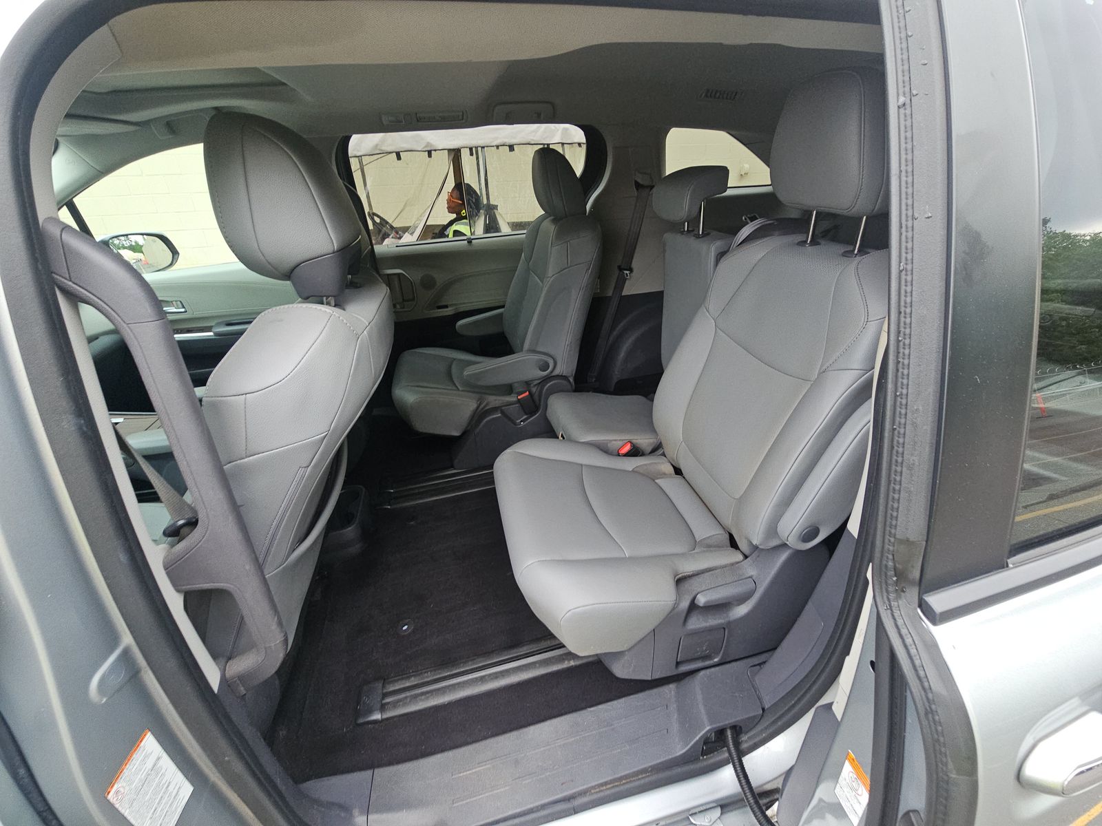 2021 Toyota Sienna XLE FWD