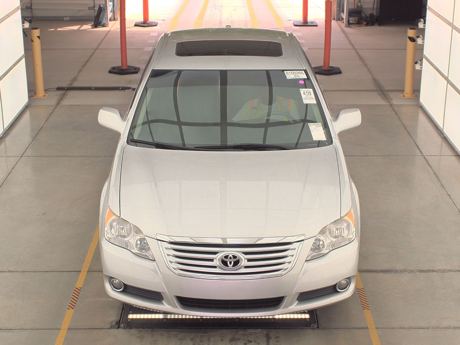 2010 Toyota Avalon XLS FWD