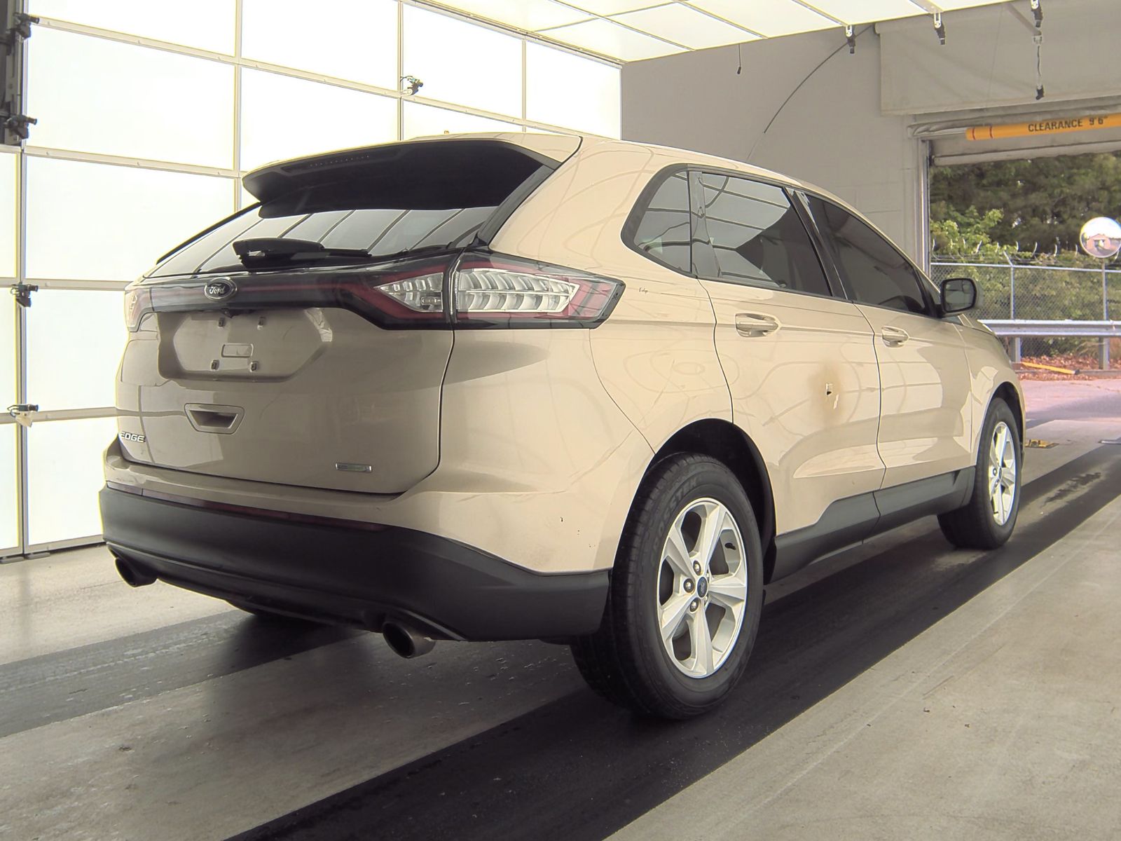 2017 Ford Edge SE FWD