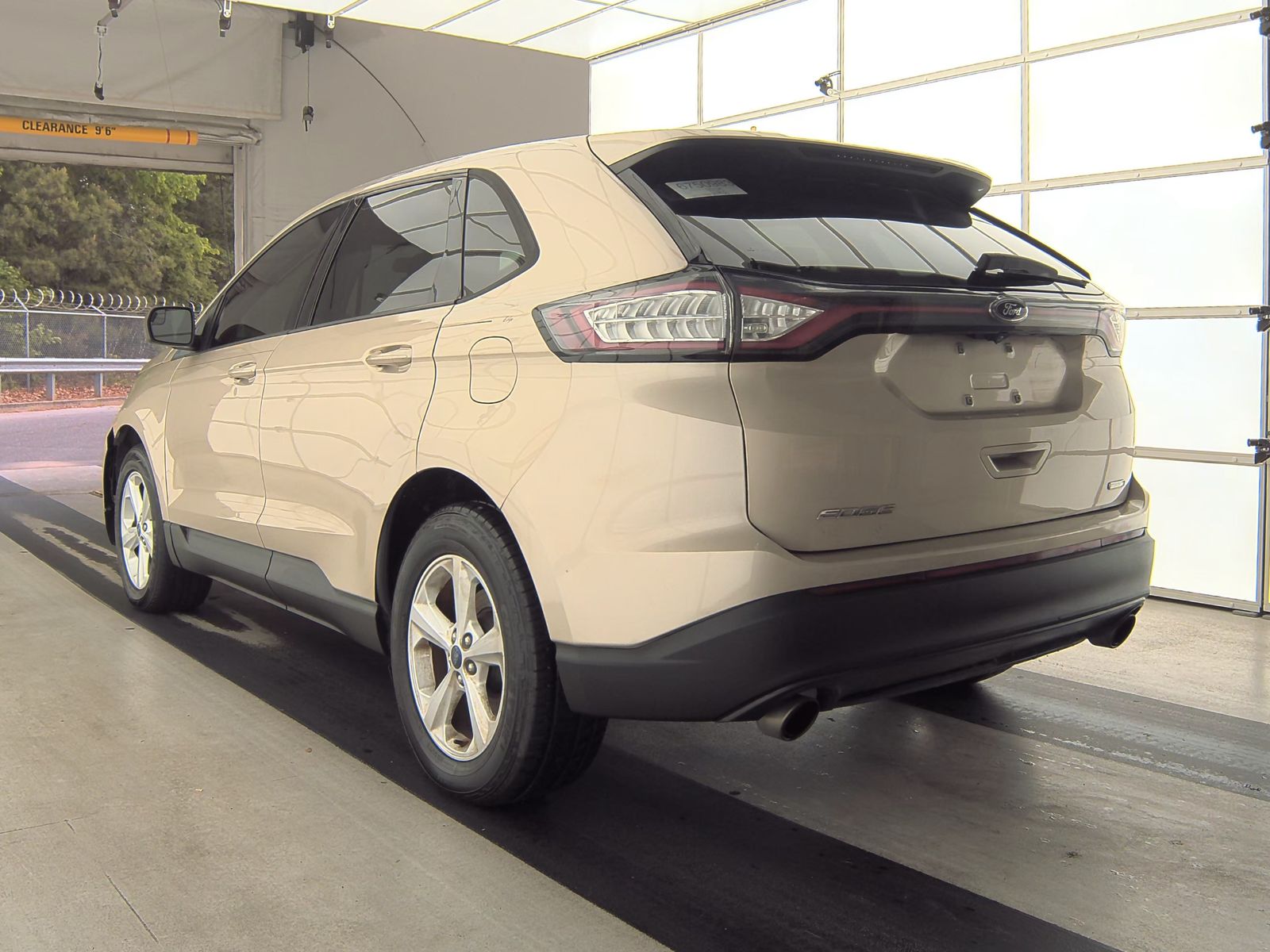 2017 Ford Edge SE FWD