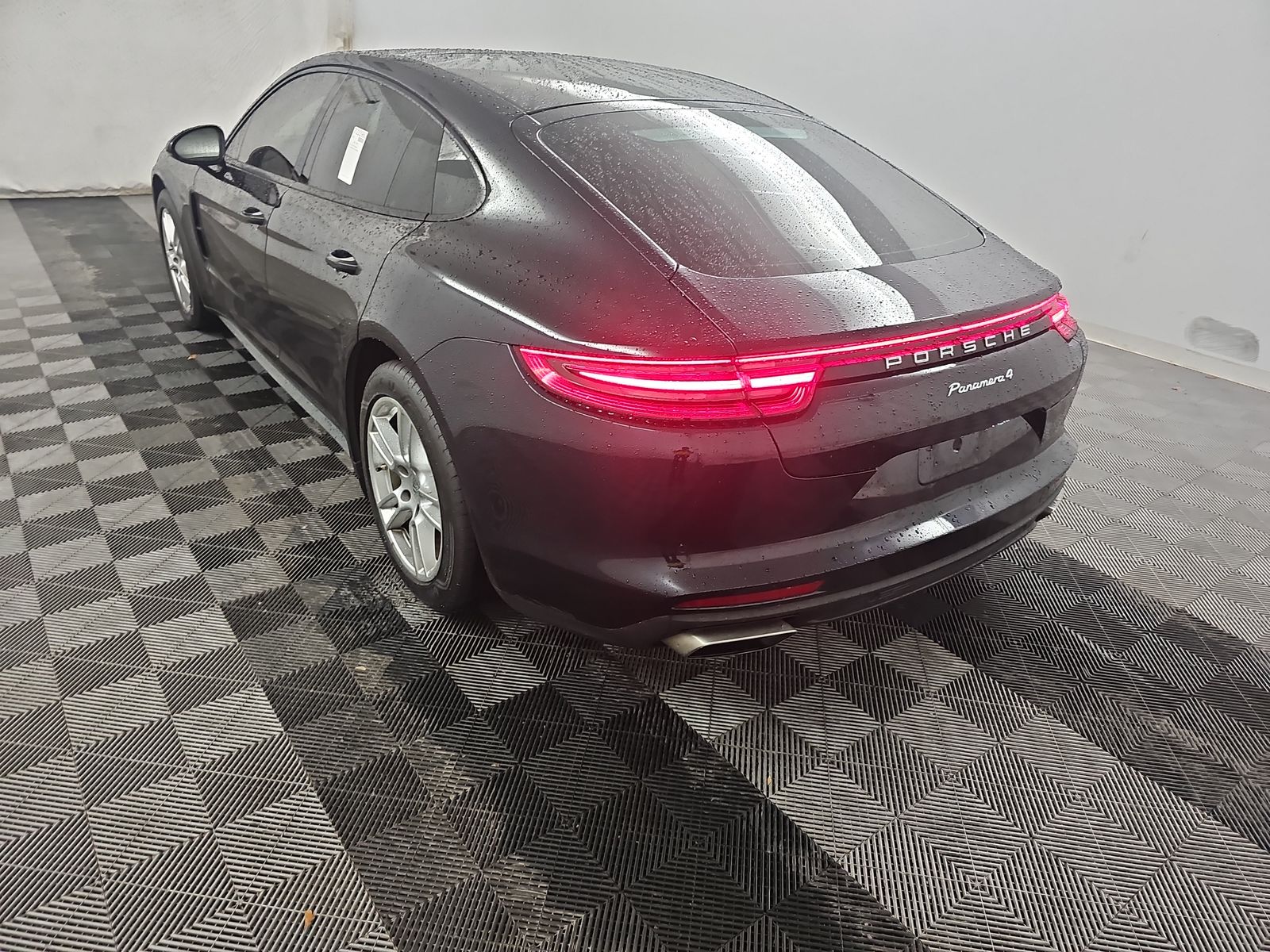2017 Porsche Panamera 4 AWD
