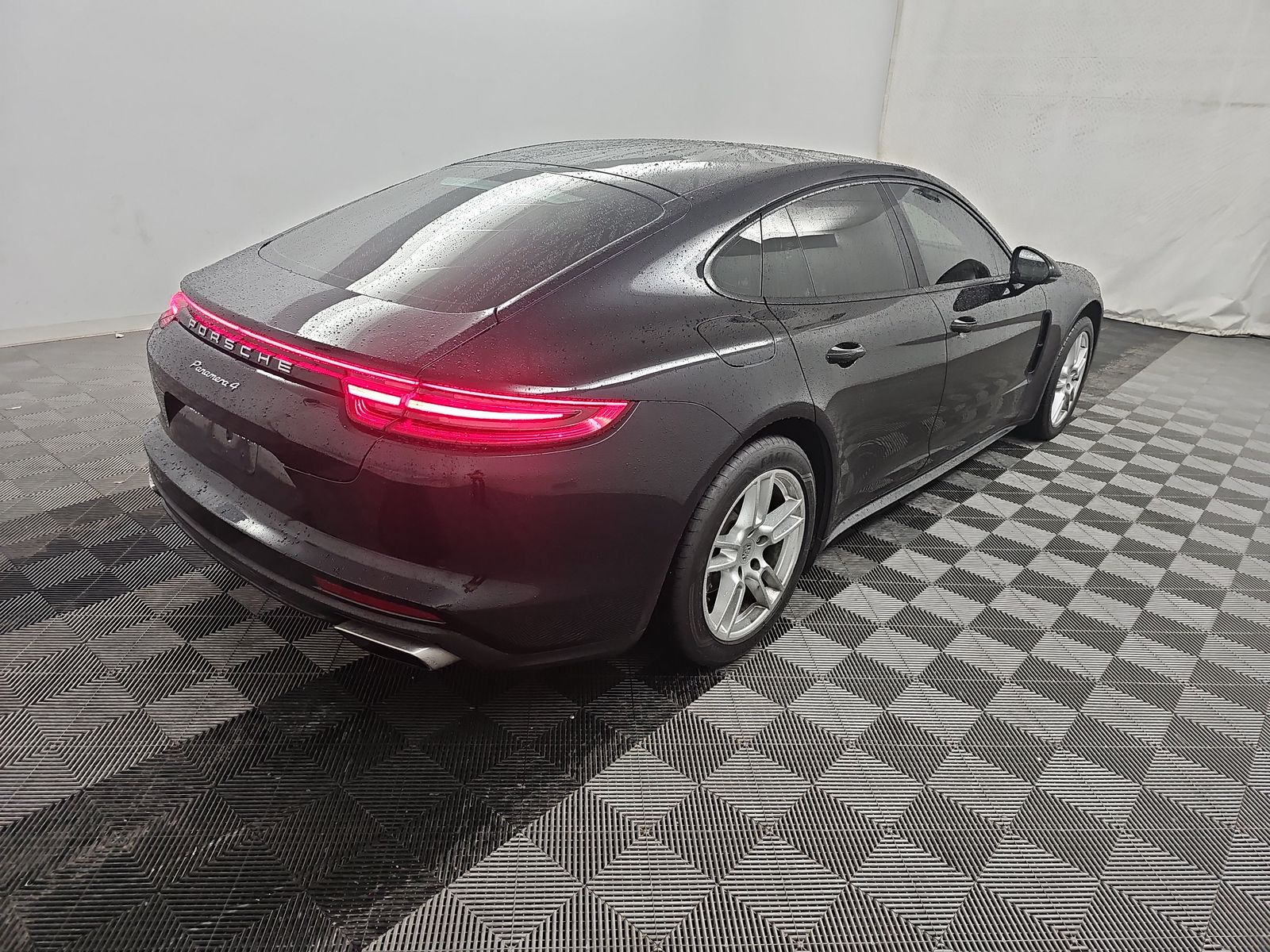 2017 Porsche Panamera 4 AWD